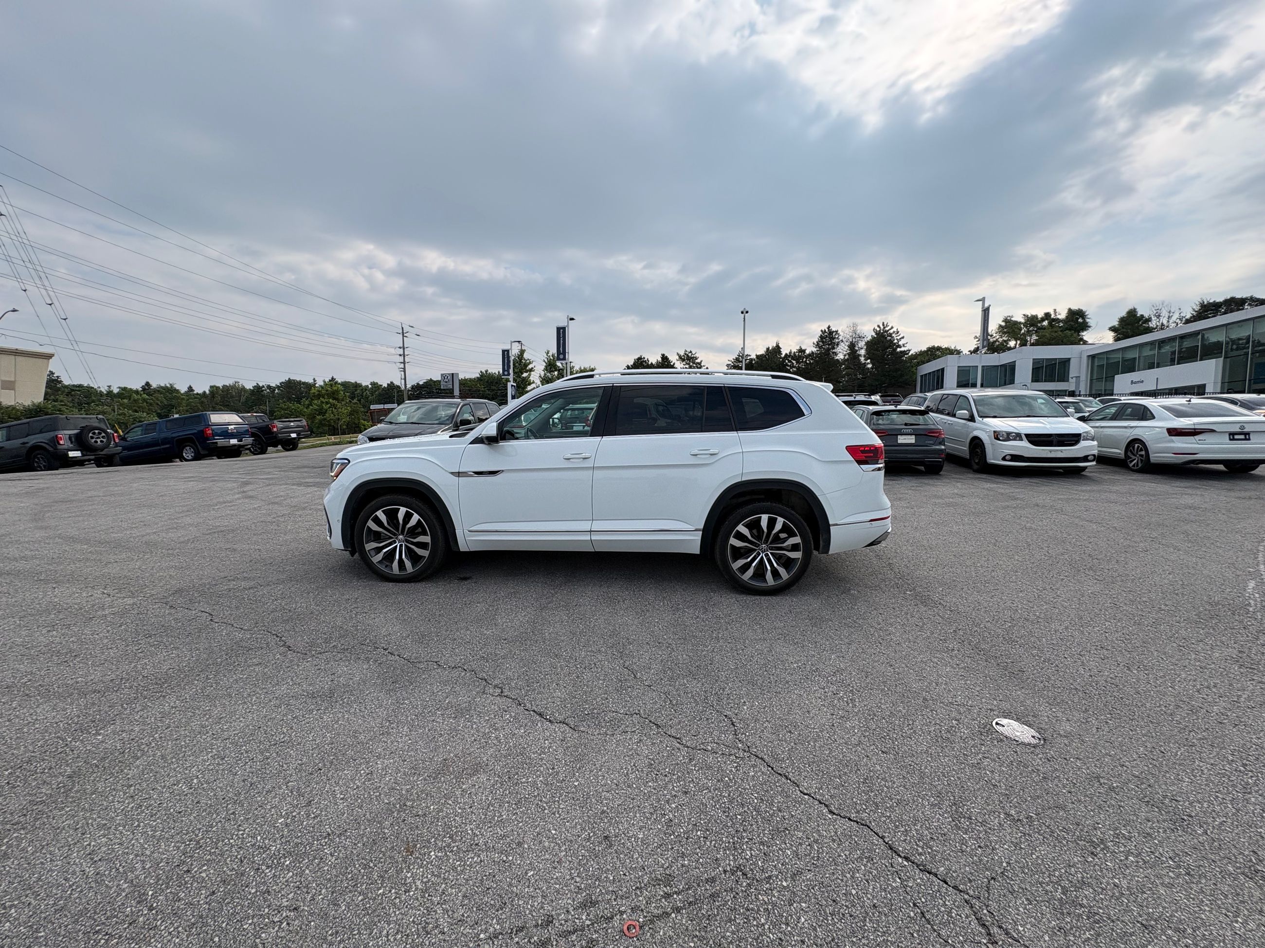 Volkswagen Atlas  2023 à Barrie, Ontario