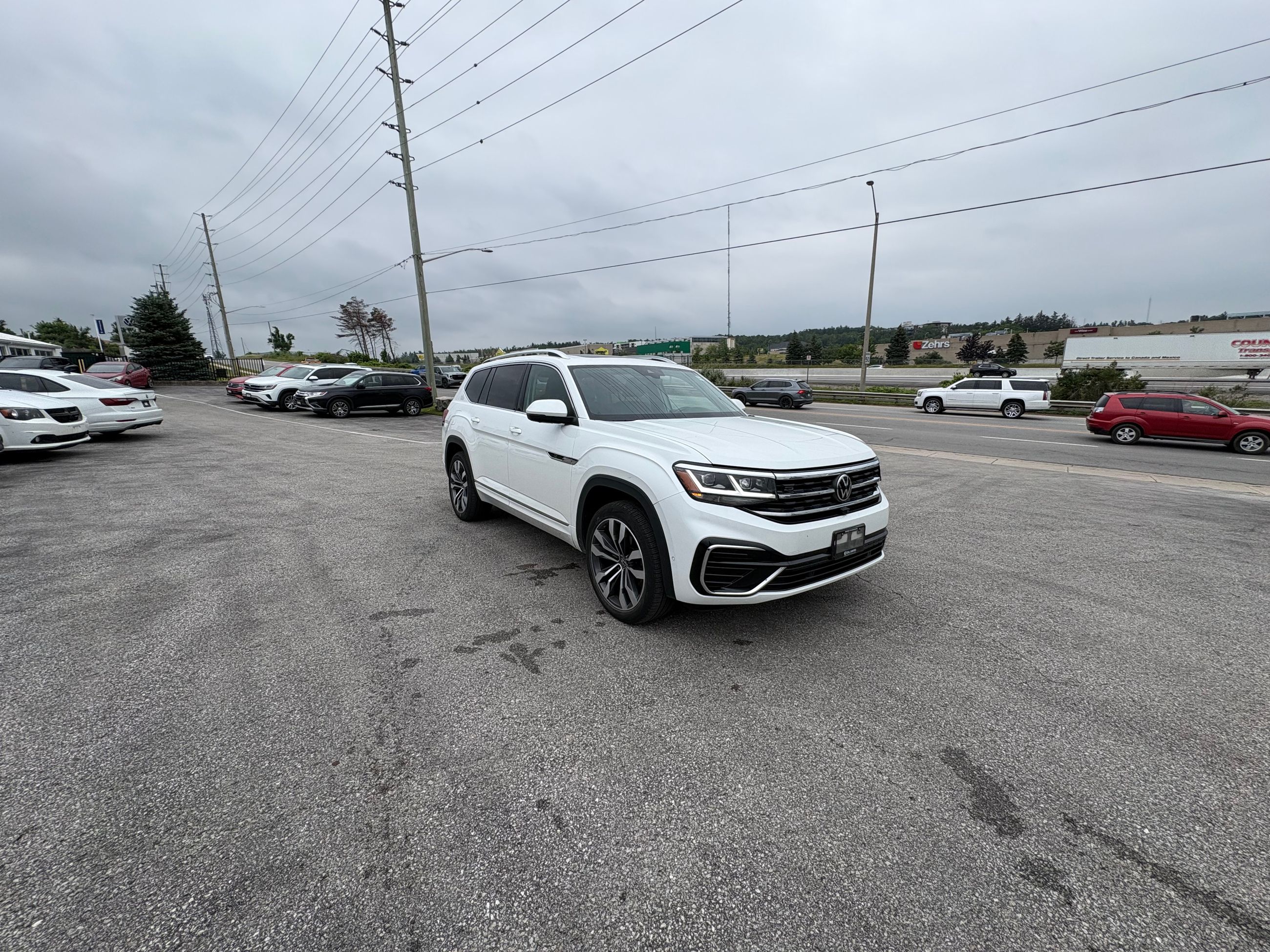 2023 Volkswagen Atlas in Barrie, Ontario