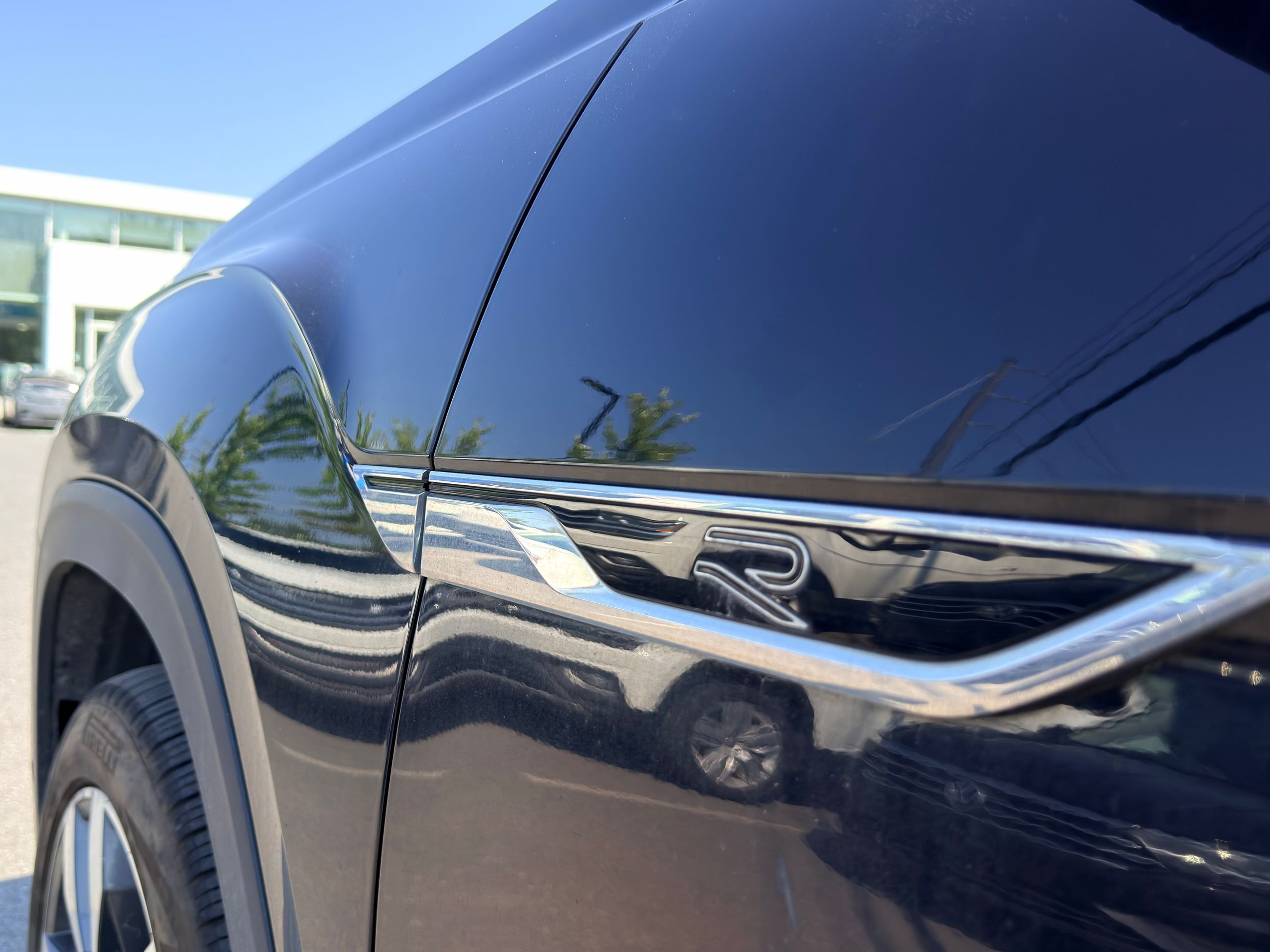 2023 Volkswagen Atlas in Saint-Bruno-de-Montarville, Quebec