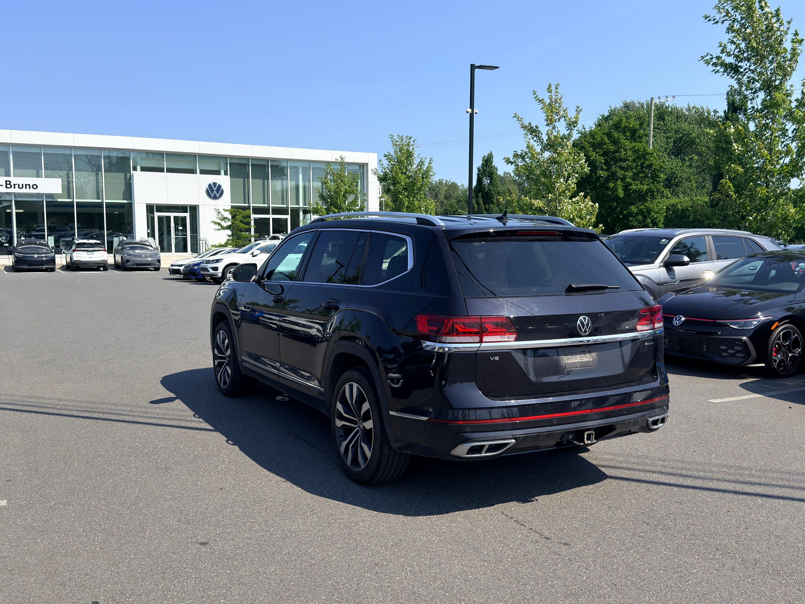 2023 Volkswagen Atlas in Saint-Bruno-de-Montarville, Quebec