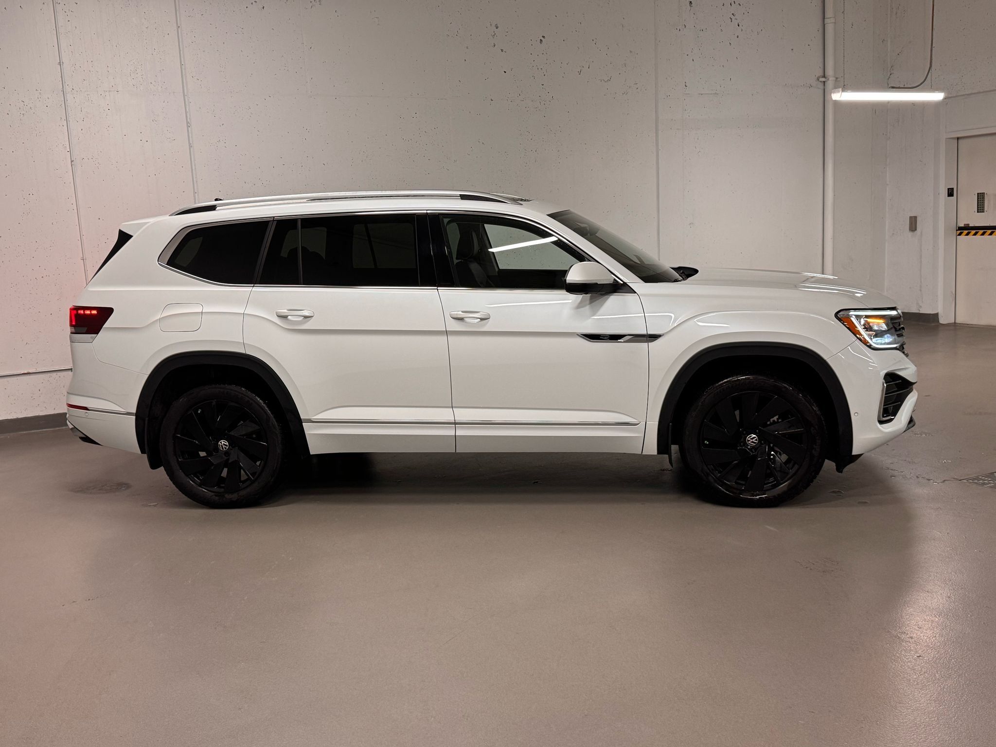 2024 Volkswagen Atlas in Vancouver, British Columbia