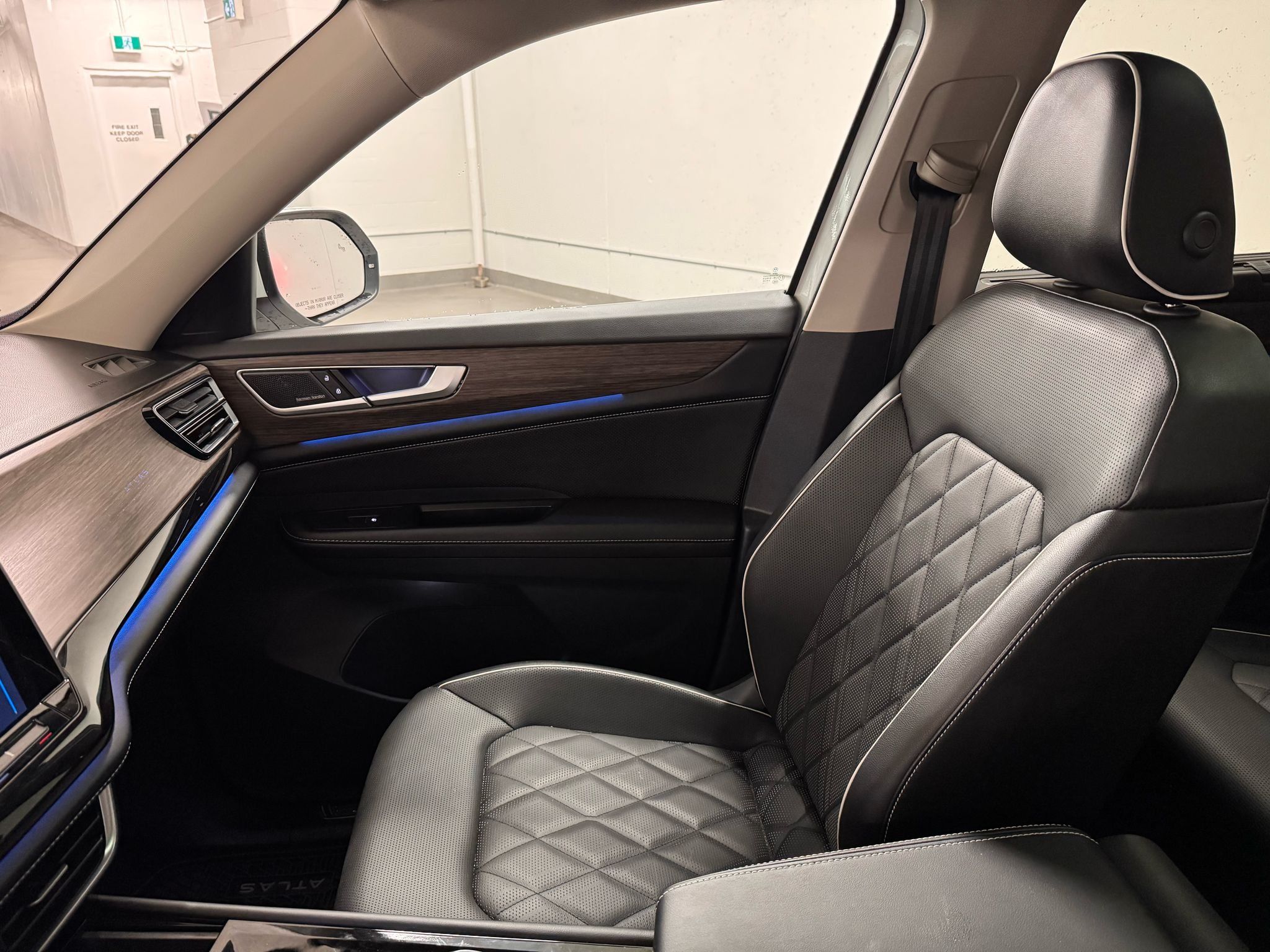 2024 Volkswagen Atlas in Vancouver, British Columbia