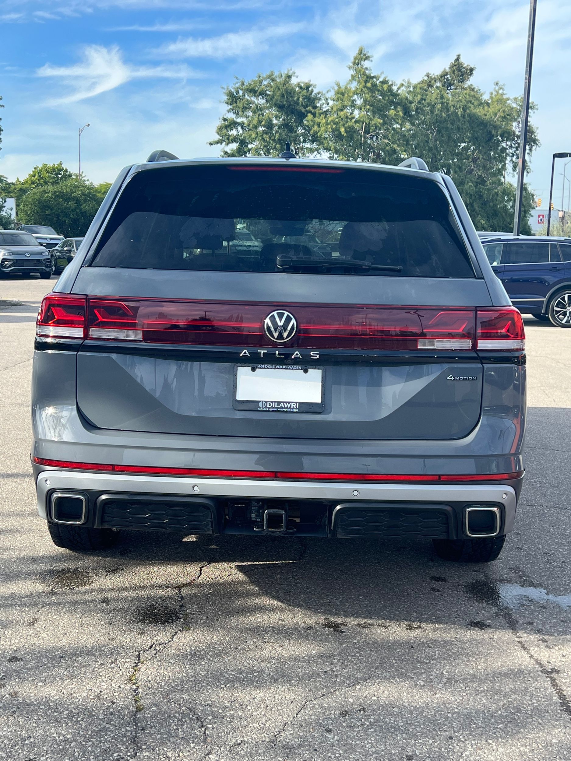 Photo 2024 Volkswagen Atlas Peak Edition 2.0 TSI 4MOTION #3