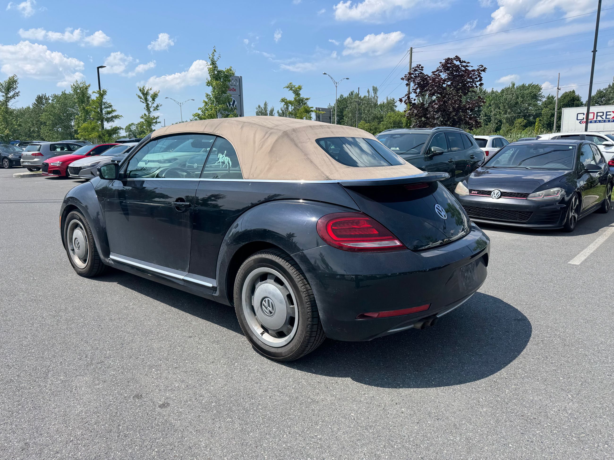 Volkswagen Beetle  2018 à Saint-Bruno-de-Montarville, Québec