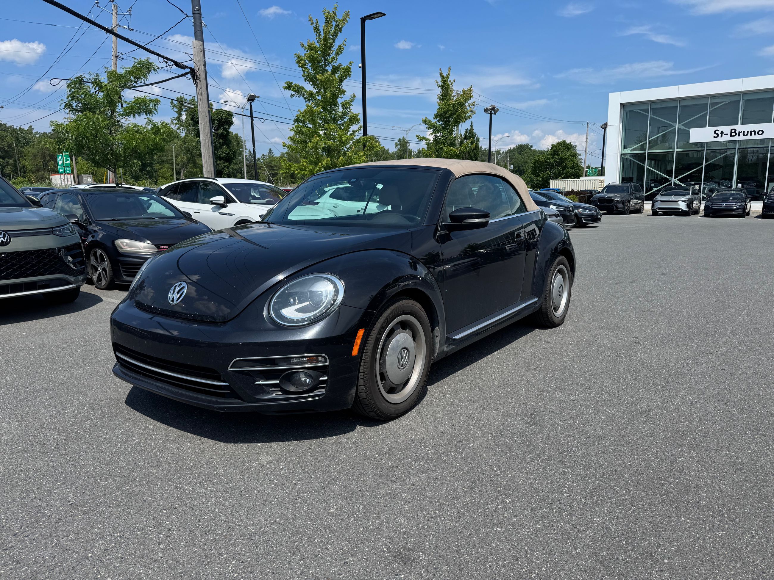 Volkswagen Beetle  2018 à Saint-Bruno-de-Montarville, Québec