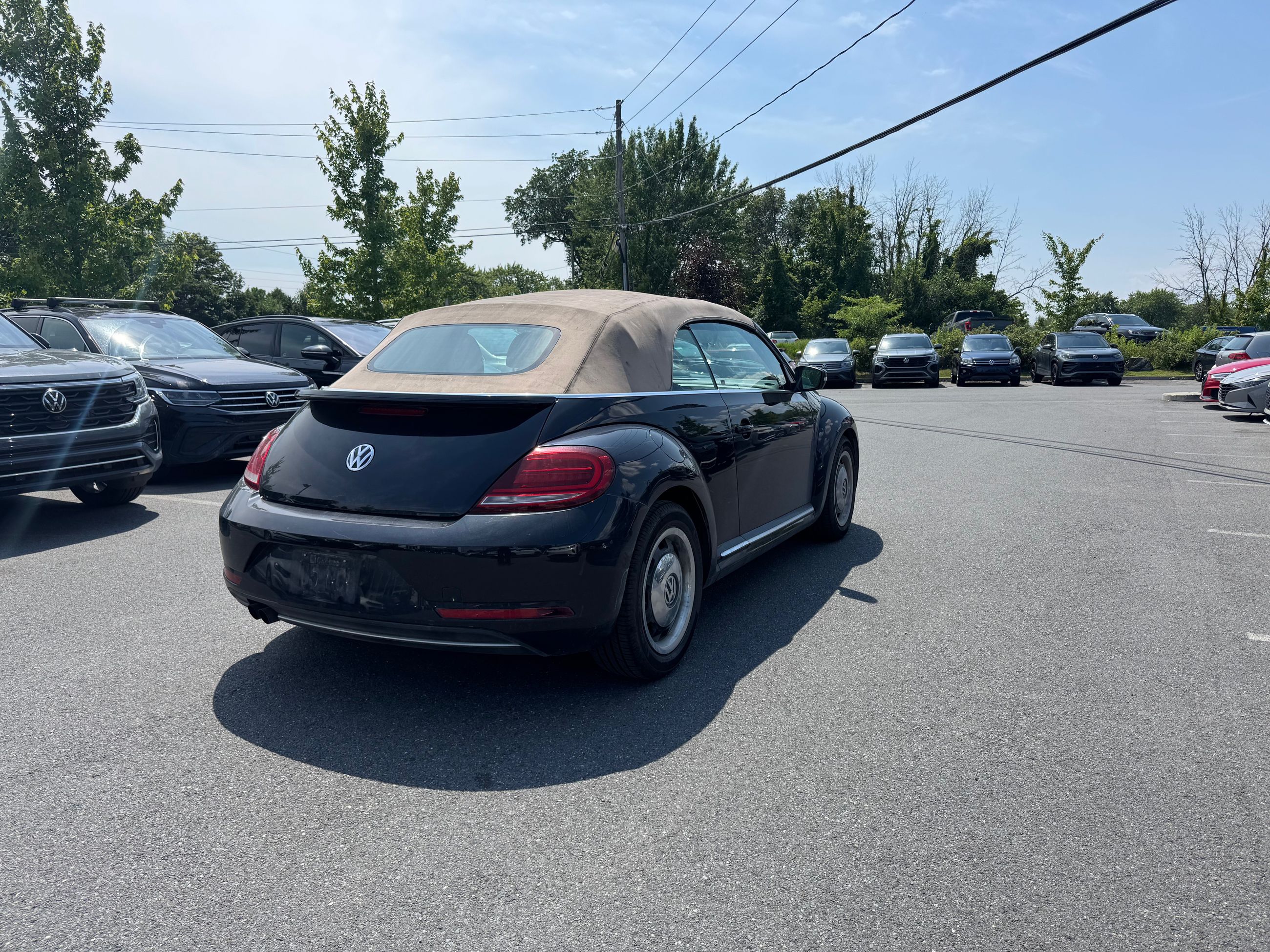 Volkswagen Beetle  2018 à Saint-Bruno-de-Montarville, Québec