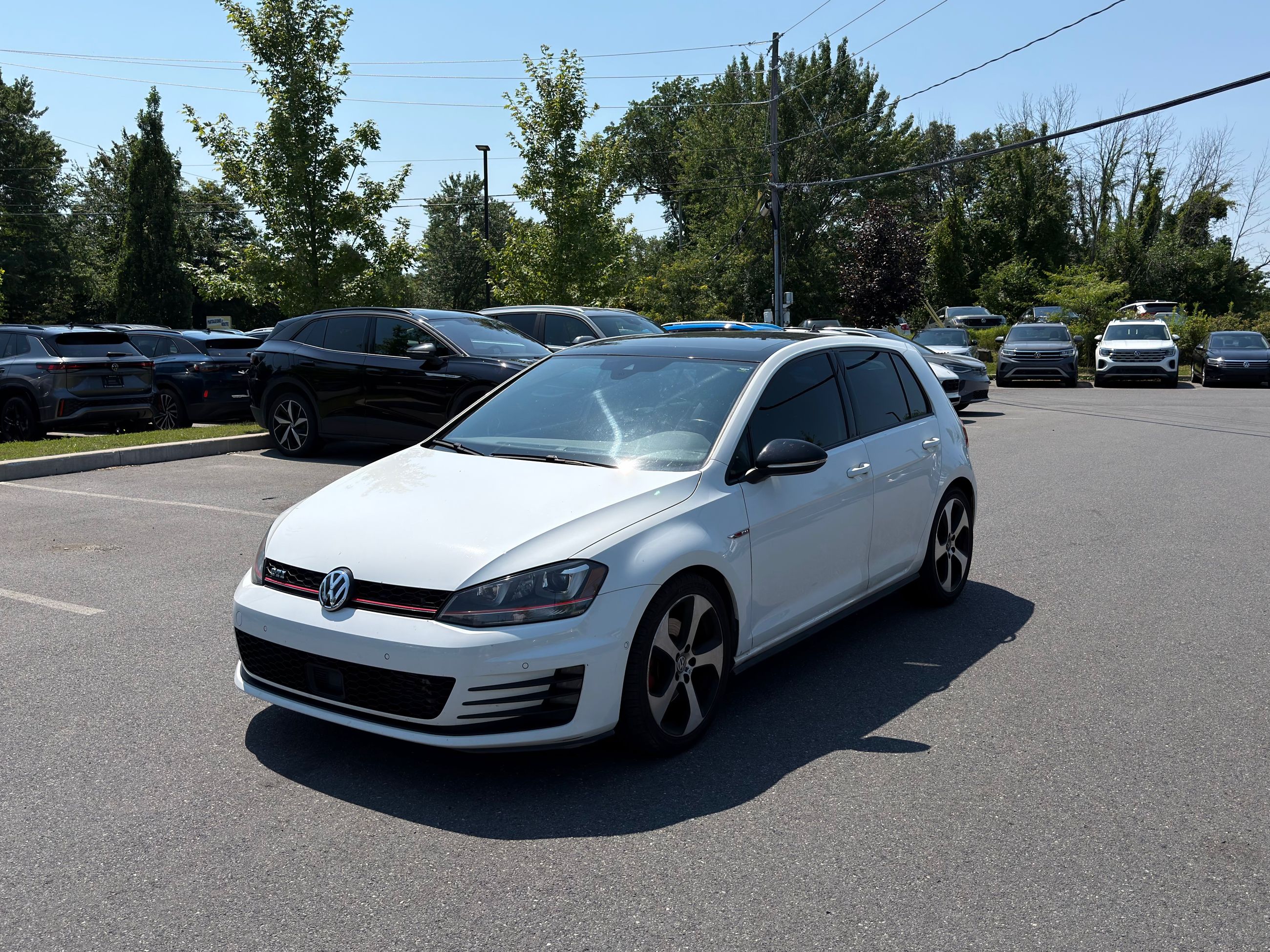 2017 Volkswagen Golf GTI in Saint-Bruno-de-Montarville, Quebec