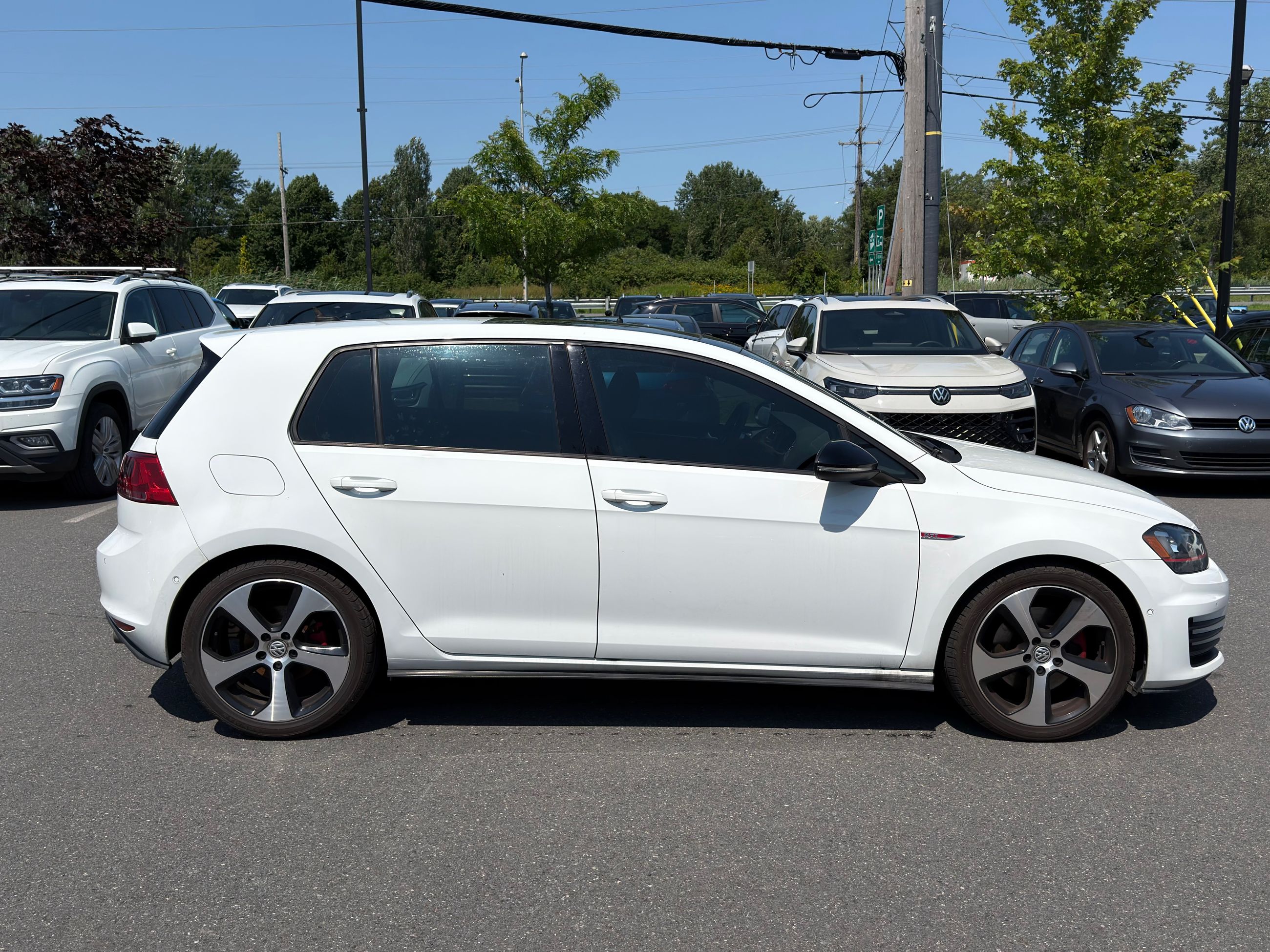 2017 Volkswagen Golf GTI in Saint-Bruno-de-Montarville, Quebec
