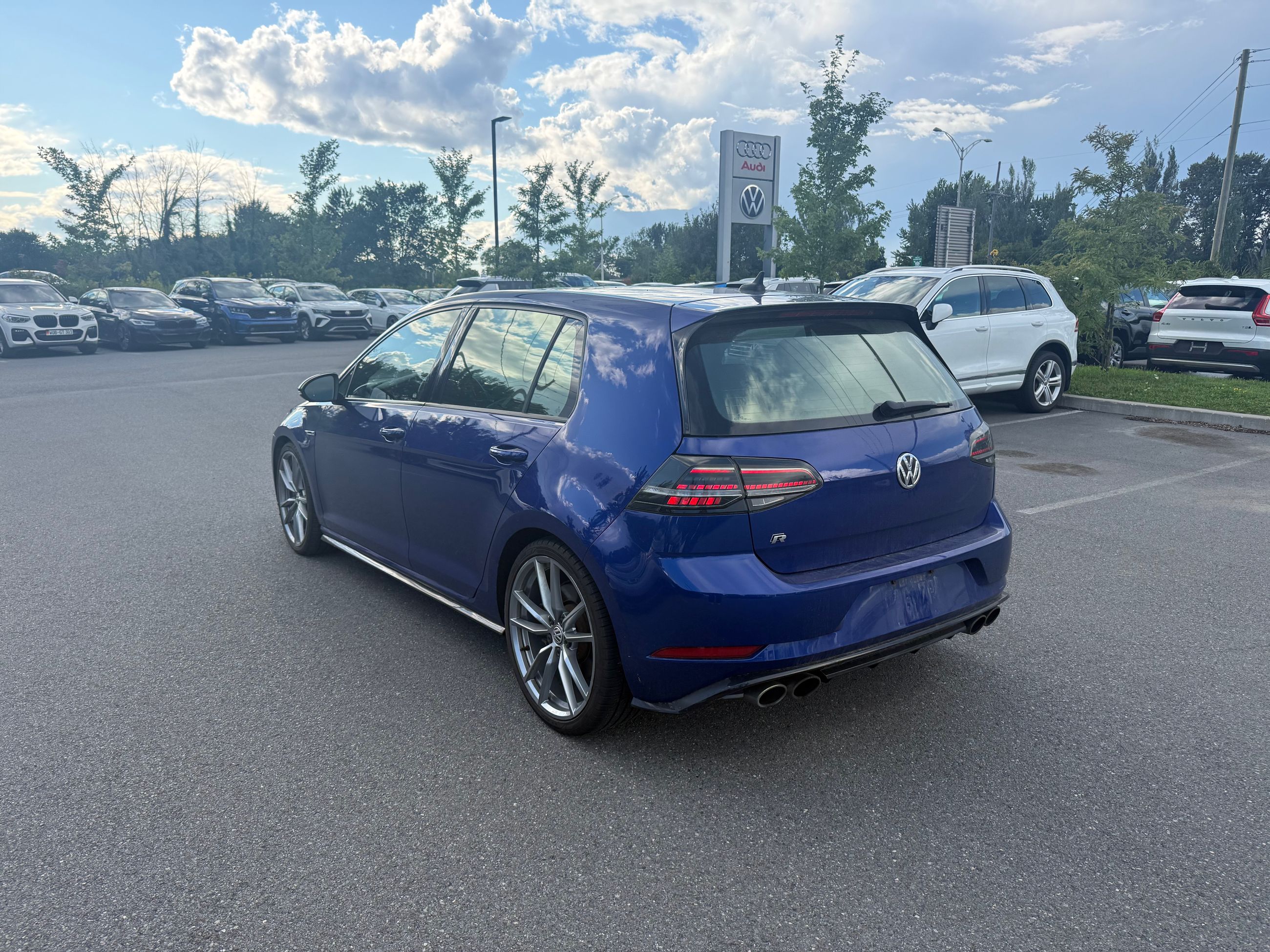 2018 Volkswagen Golf R in Saint-Bruno-de-Montarville, Quebec