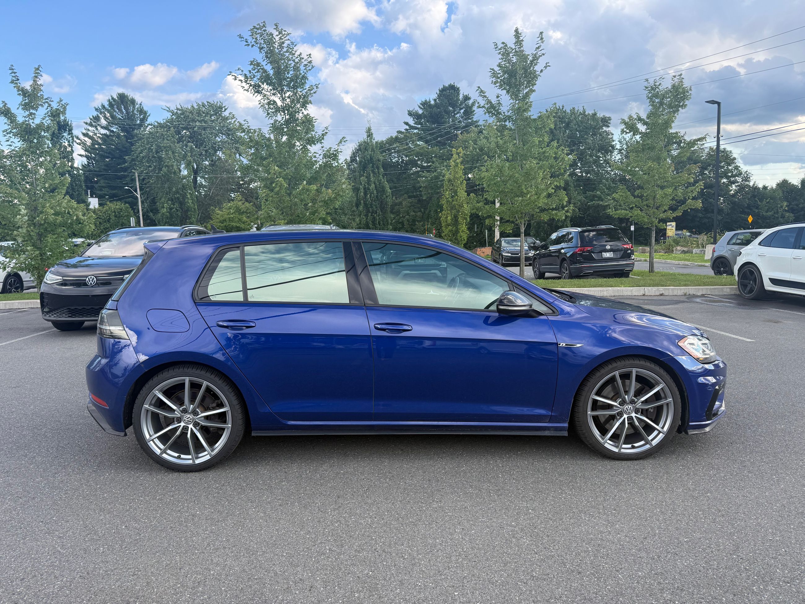 2018 Volkswagen Golf R in Saint-Bruno-de-Montarville, Quebec