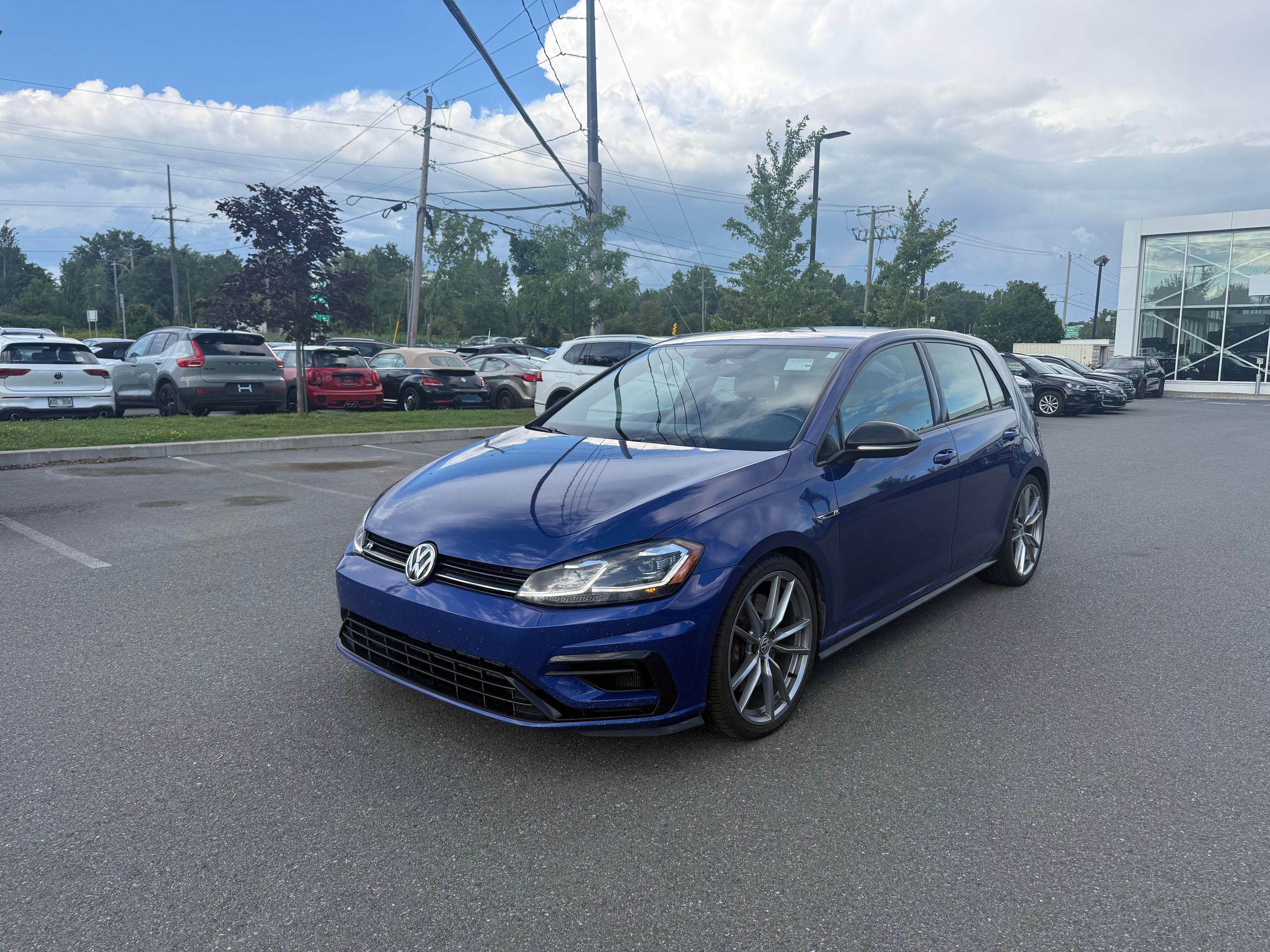 2018 Volkswagen Golf R in Saint-Bruno-de-Montarville, Quebec