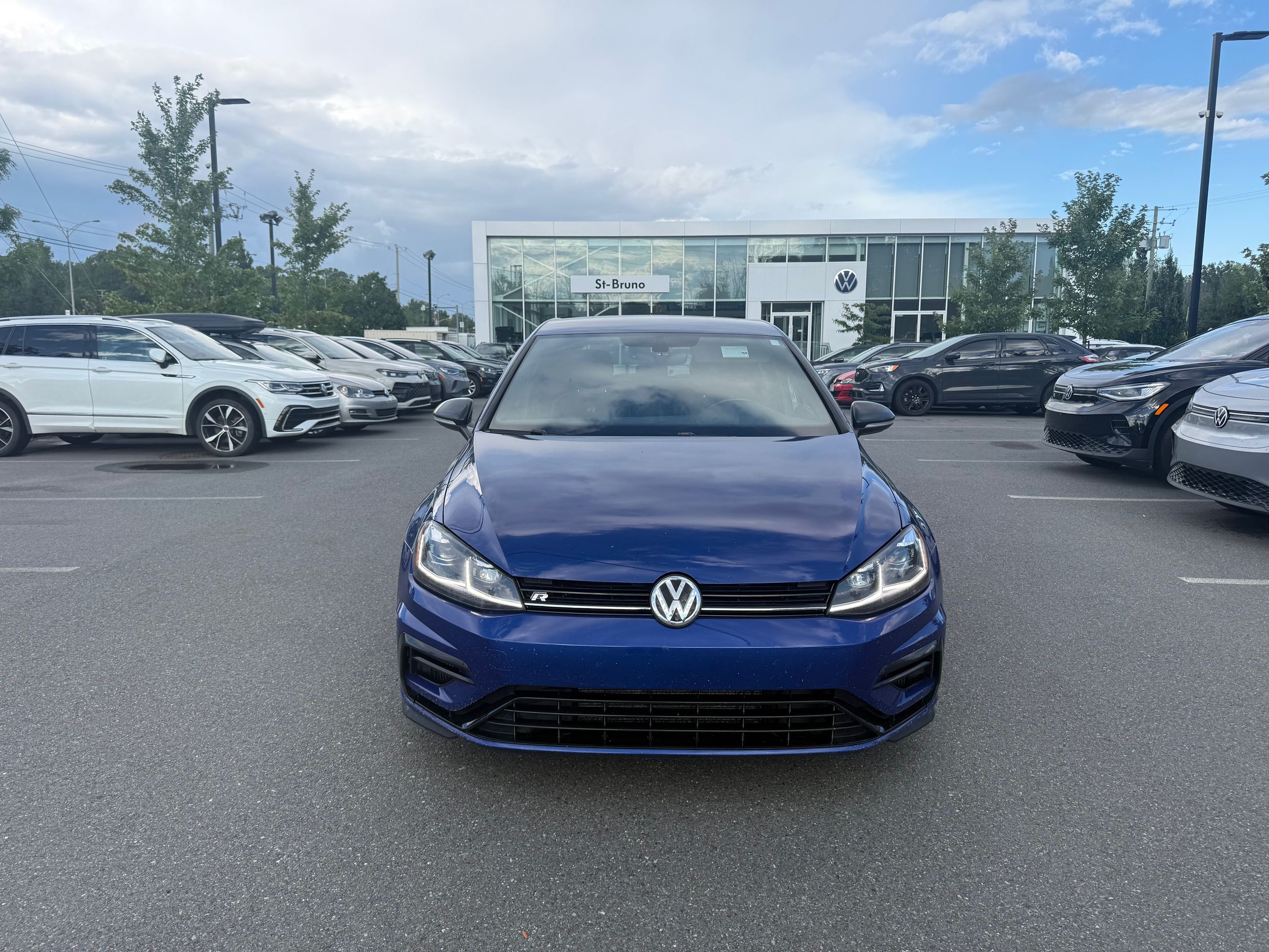 2018 Volkswagen Golf R in Saint-Bruno-de-Montarville, Quebec