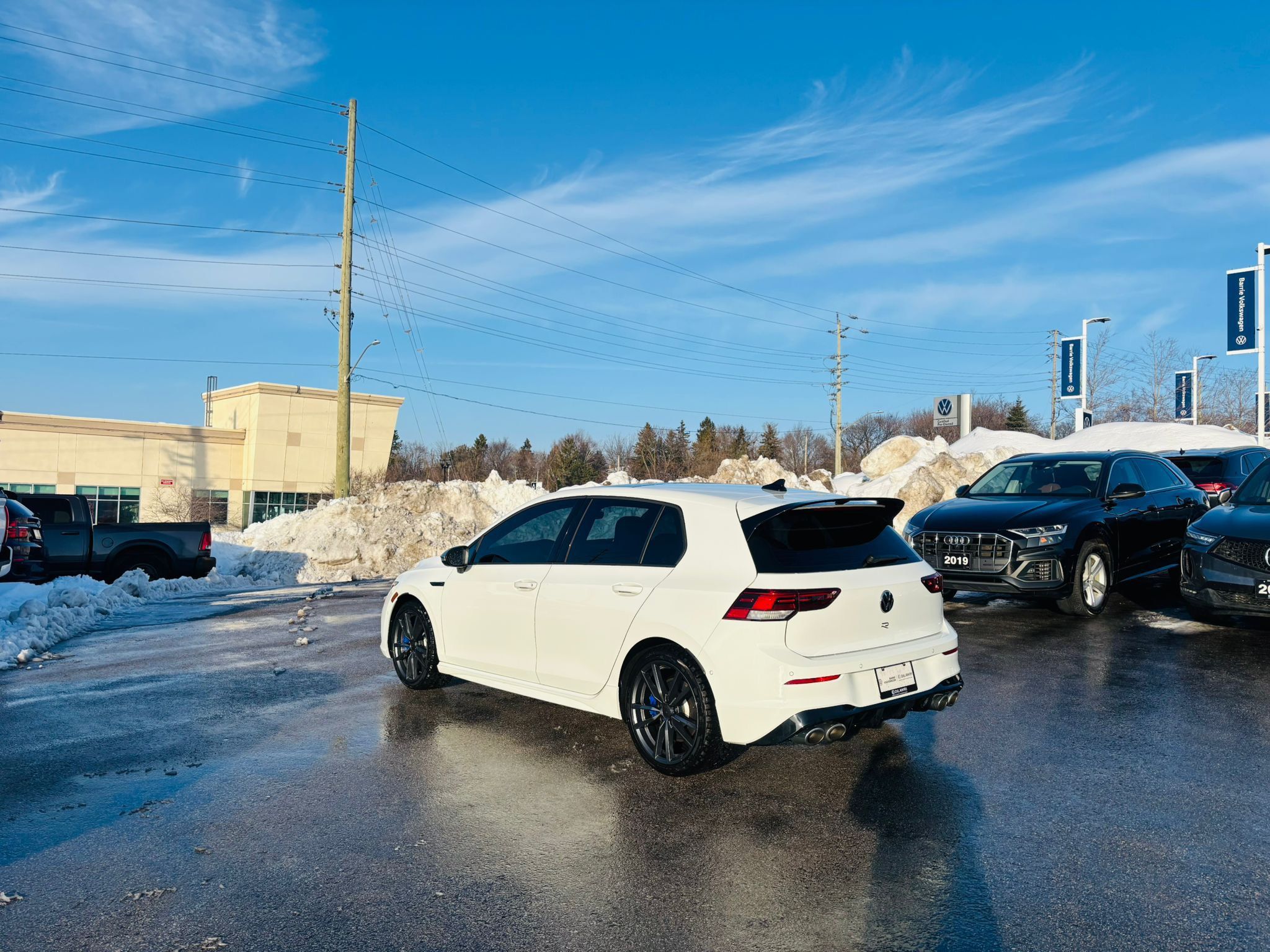 2024 Volkswagen Golf R in Barrie, Ontario