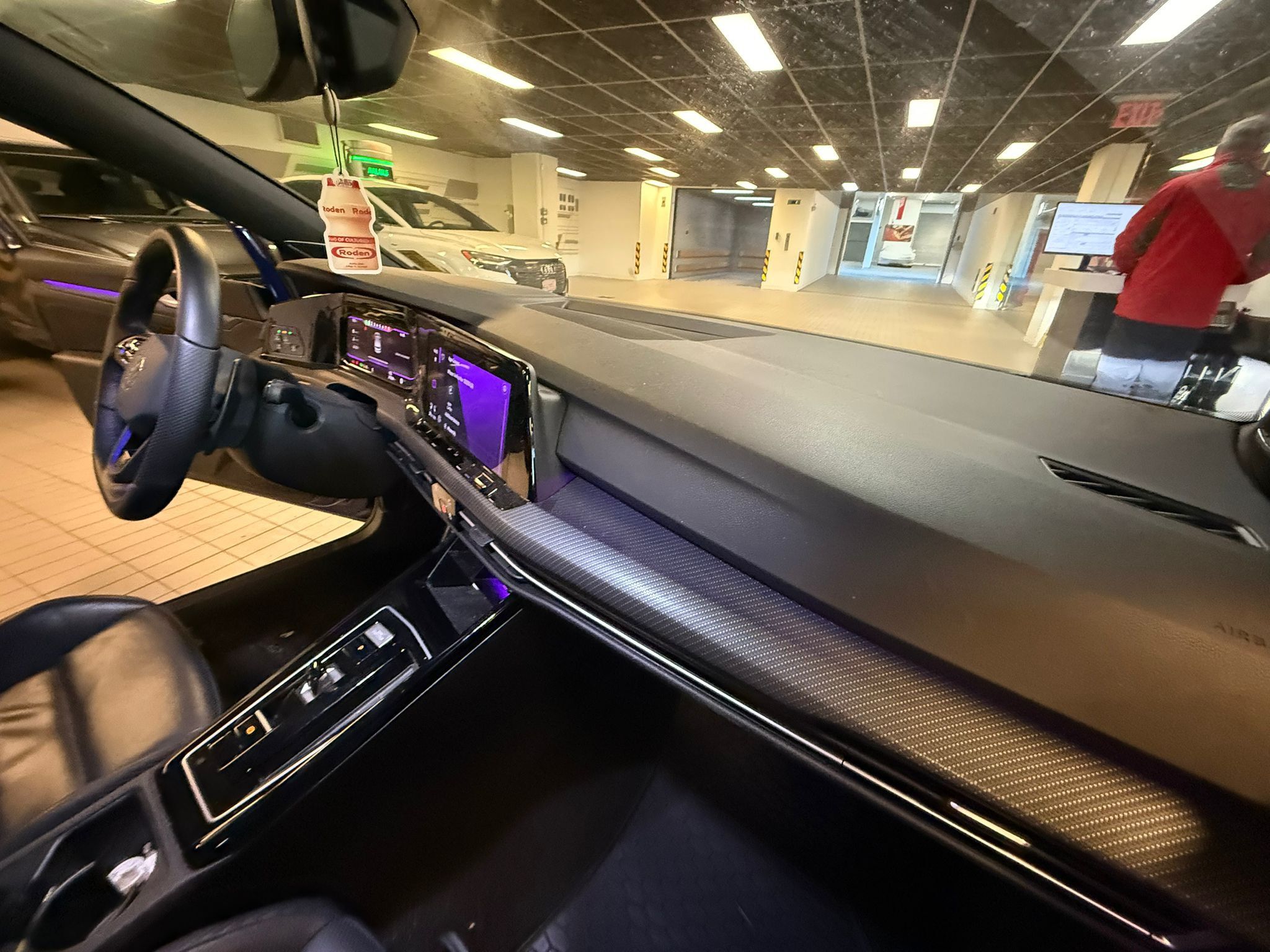 Volkswagen Golf R  2024 à Vancouver, Colombie-Britannique