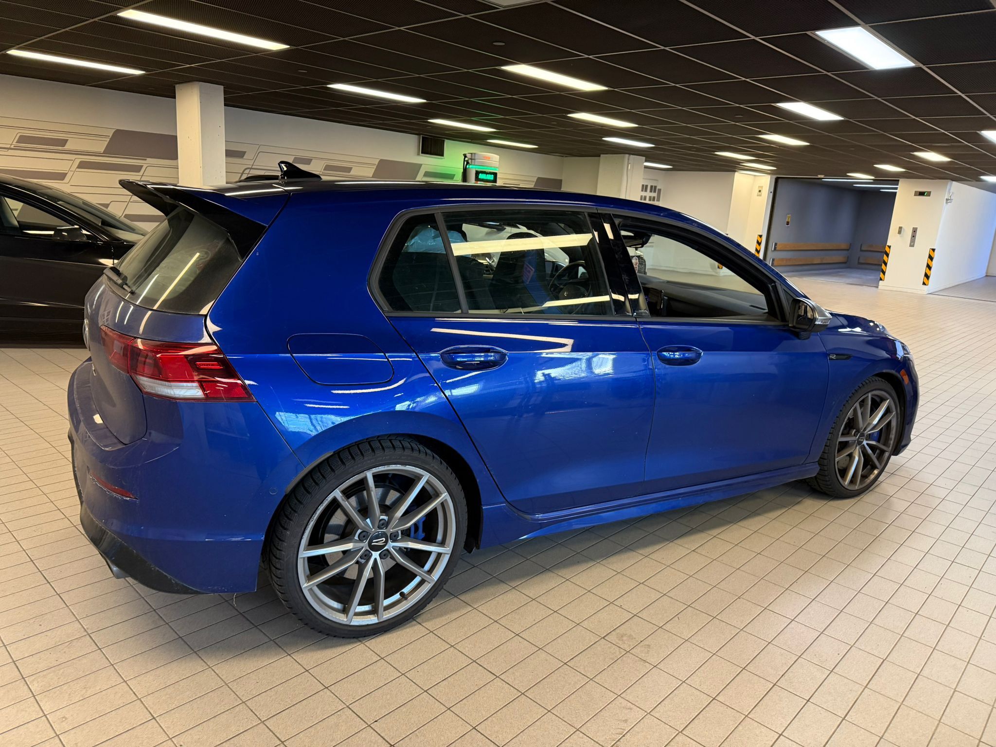 Volkswagen Golf R  2024 à Vancouver, Colombie-Britannique