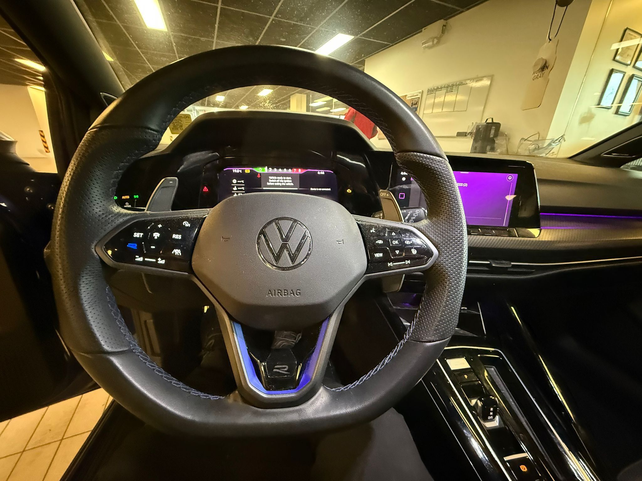 Volkswagen Golf R  2024 à Vancouver, Colombie-Britannique