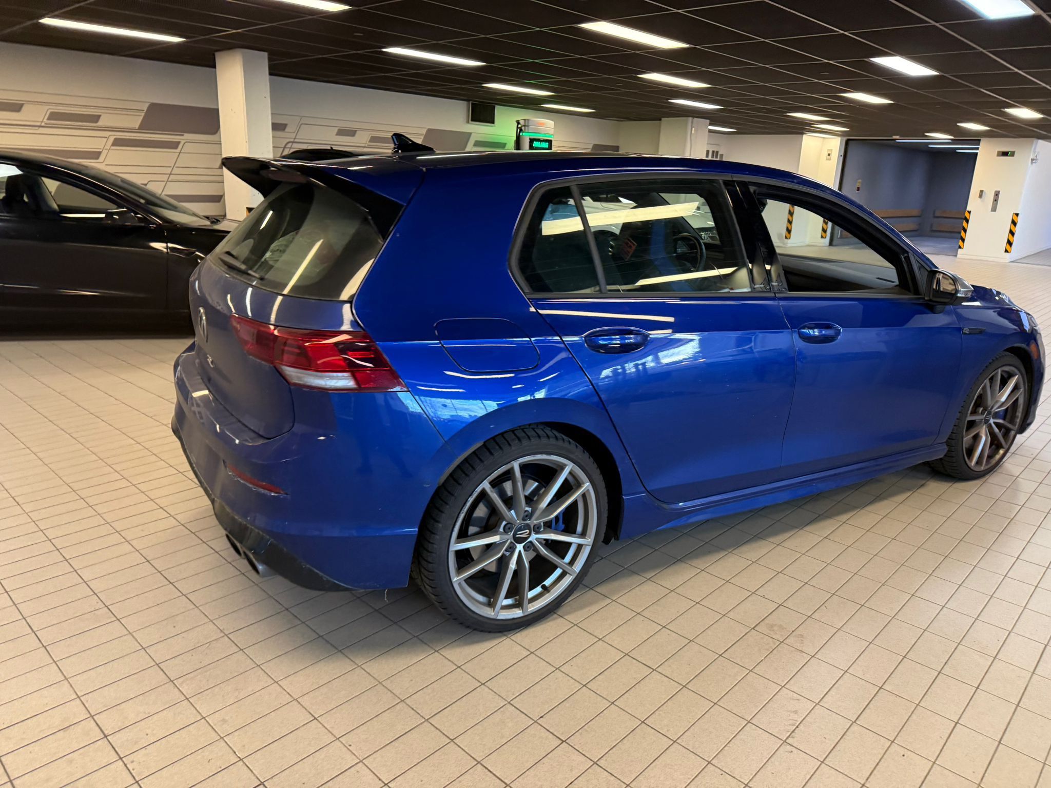 Volkswagen Golf R  2024 à Vancouver, Colombie-Britannique