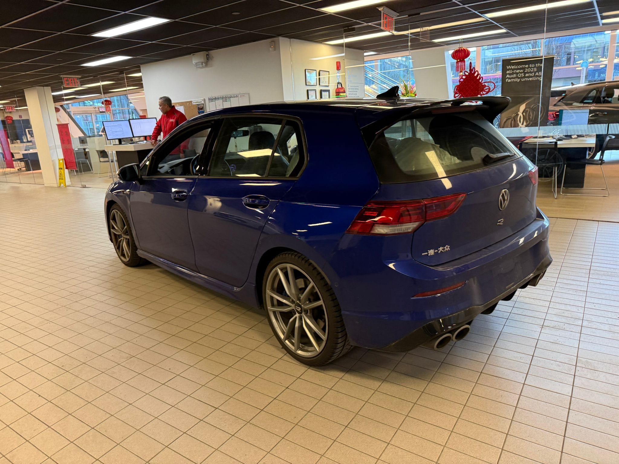 Volkswagen Golf R  2024 à Vancouver, Colombie-Britannique