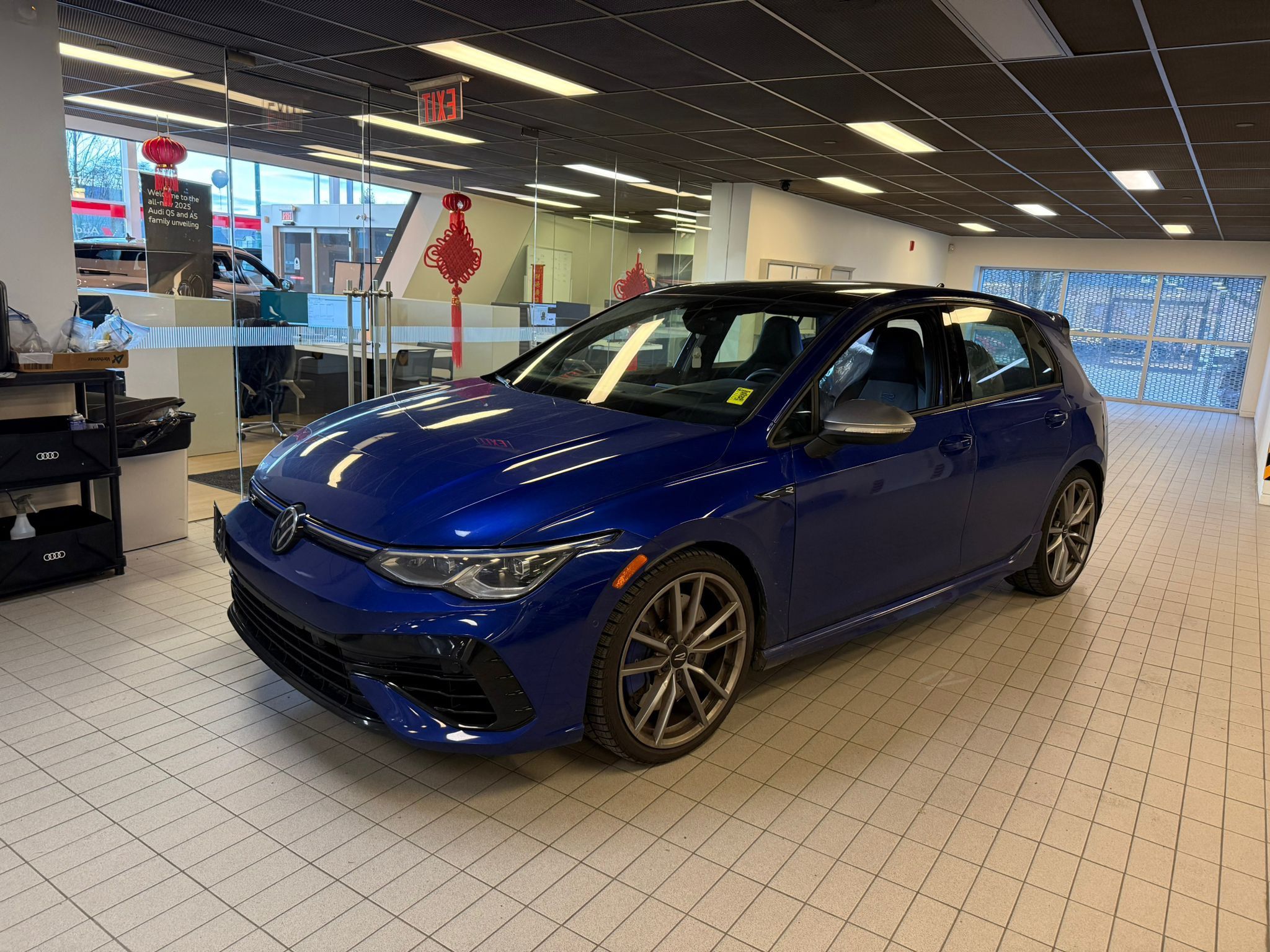 Volkswagen Golf R  2024 à Vancouver, Colombie-Britannique