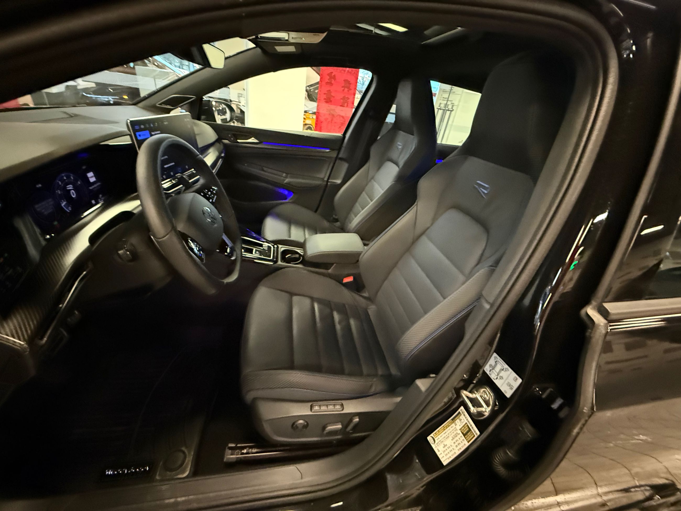 Volkswagen Golf R  2025 à Vancouver, Colombie-Britannique