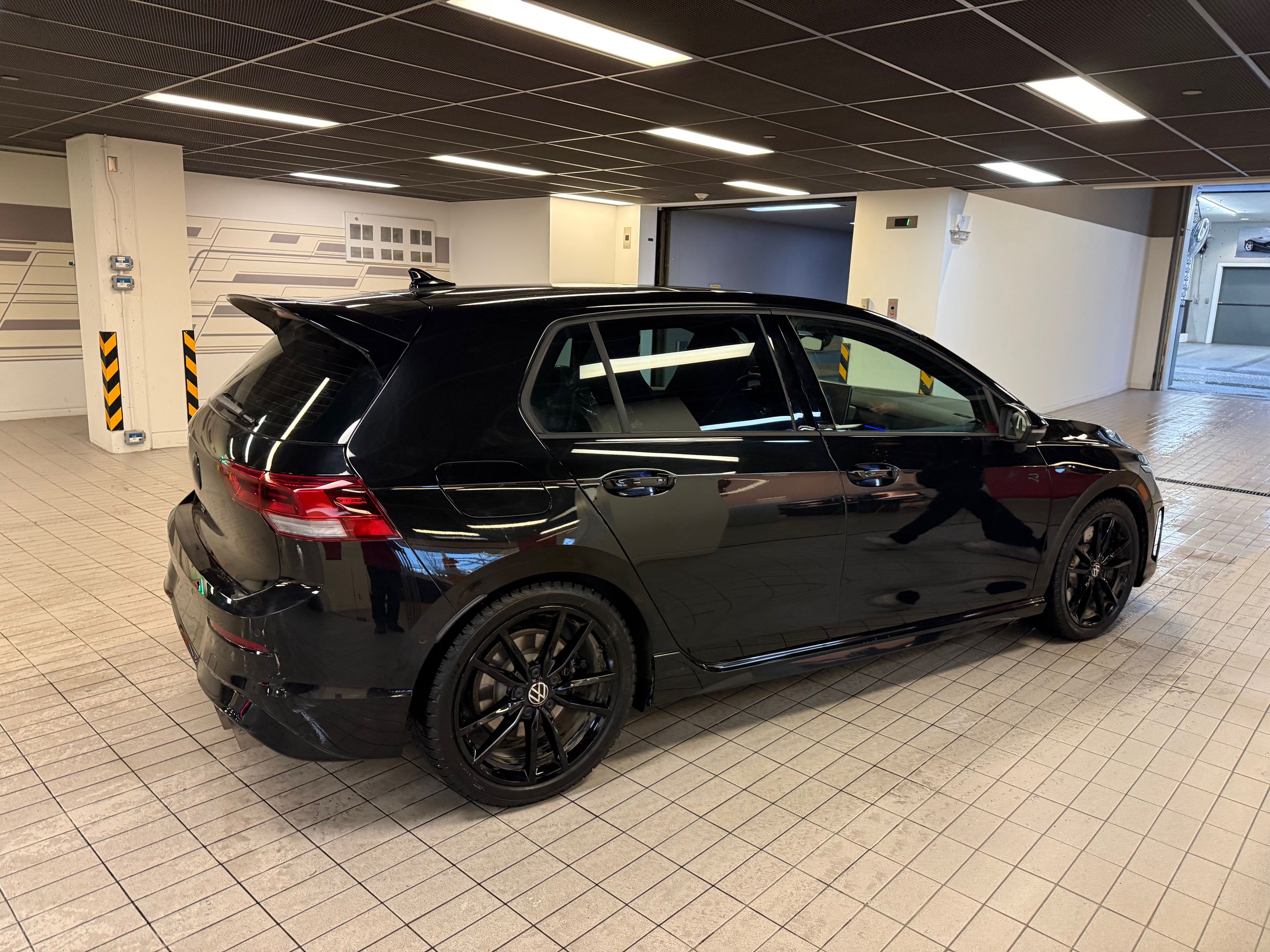 Volkswagen Golf R  2025 à Vancouver, Colombie-Britannique