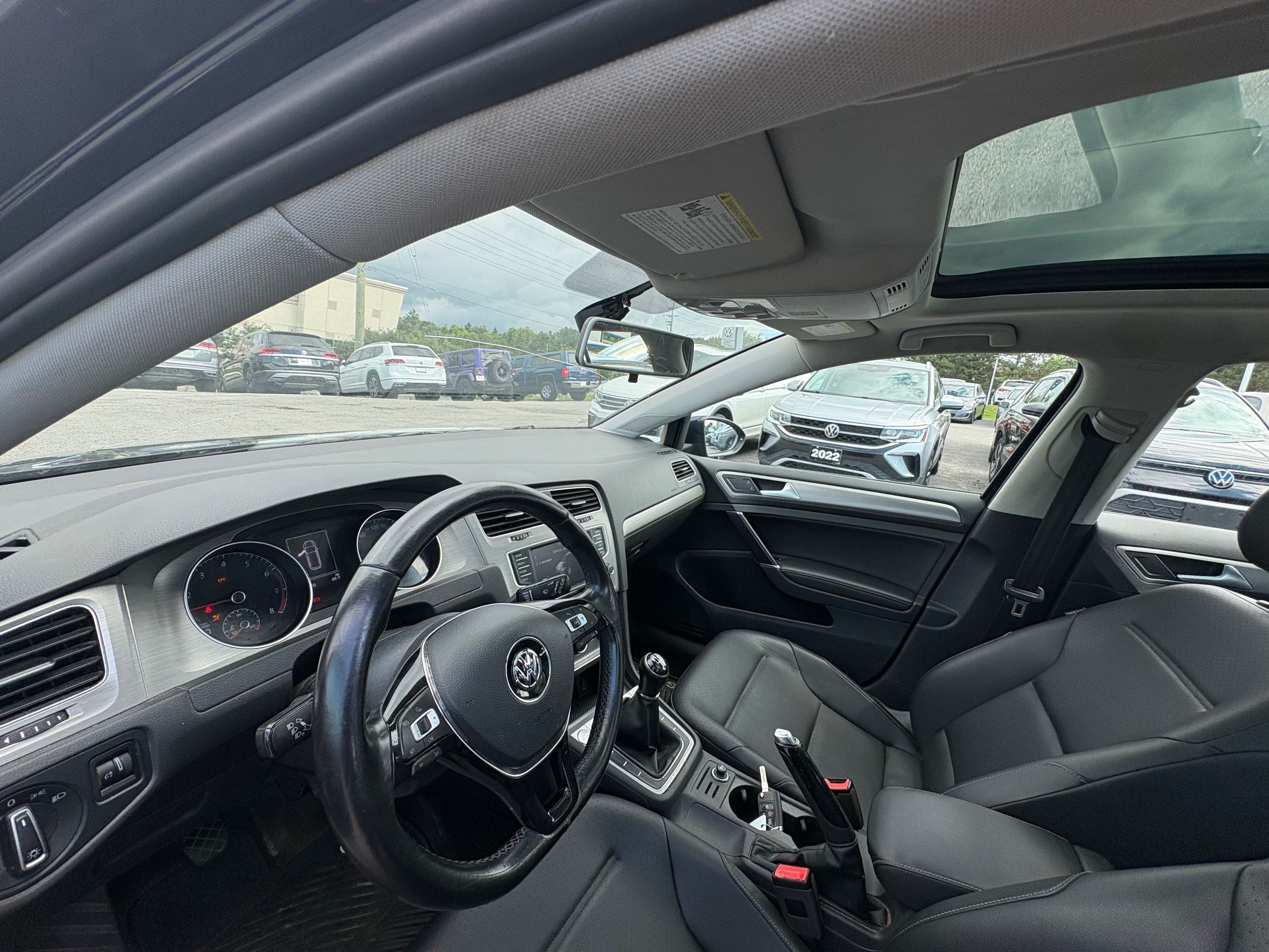2017 Volkswagen Golf Sportwagen in Barrie, Ontario