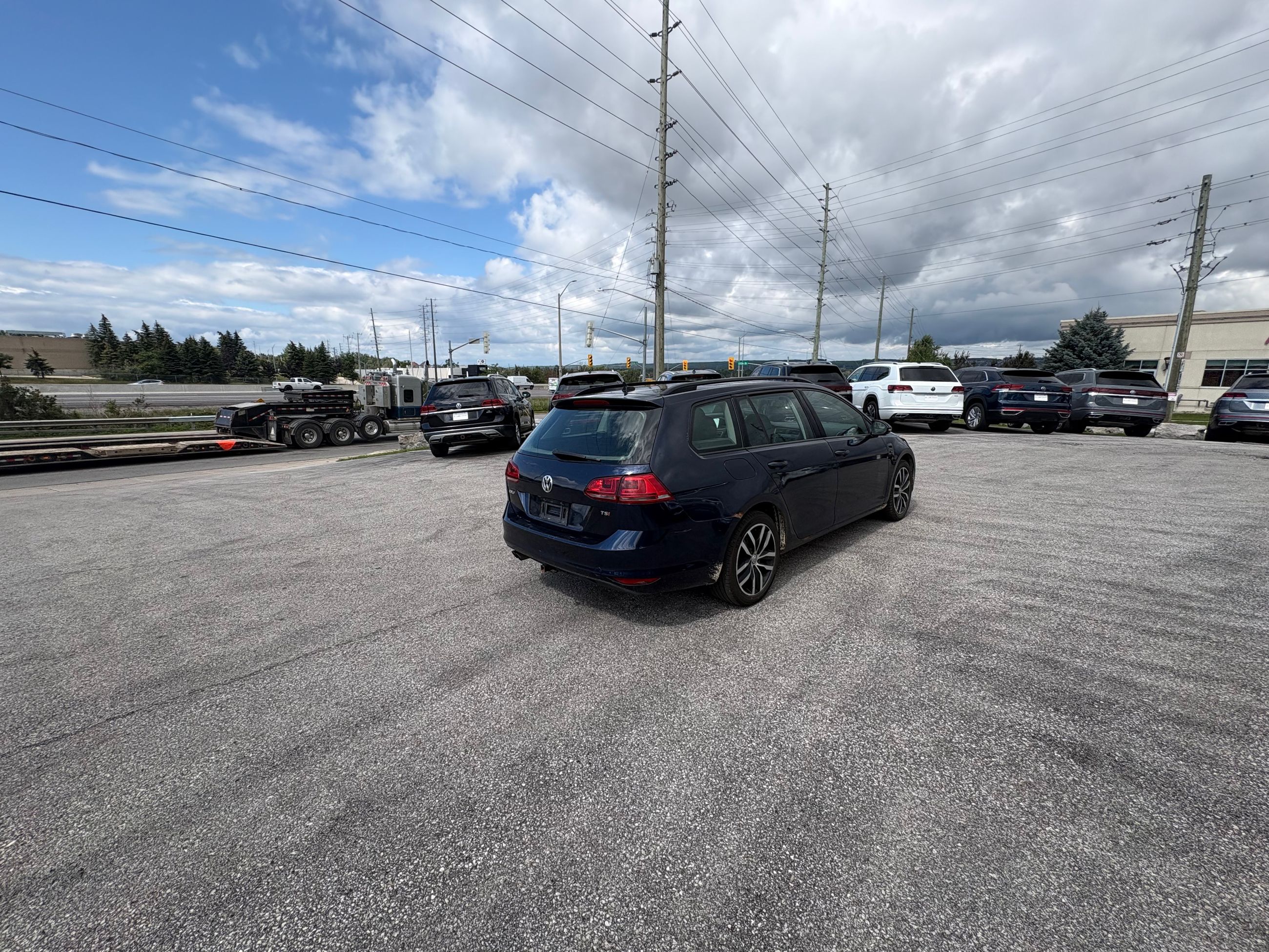 Photo 2017 Volkswagen Golf Sportwagen Comfortline 1.8L #5
