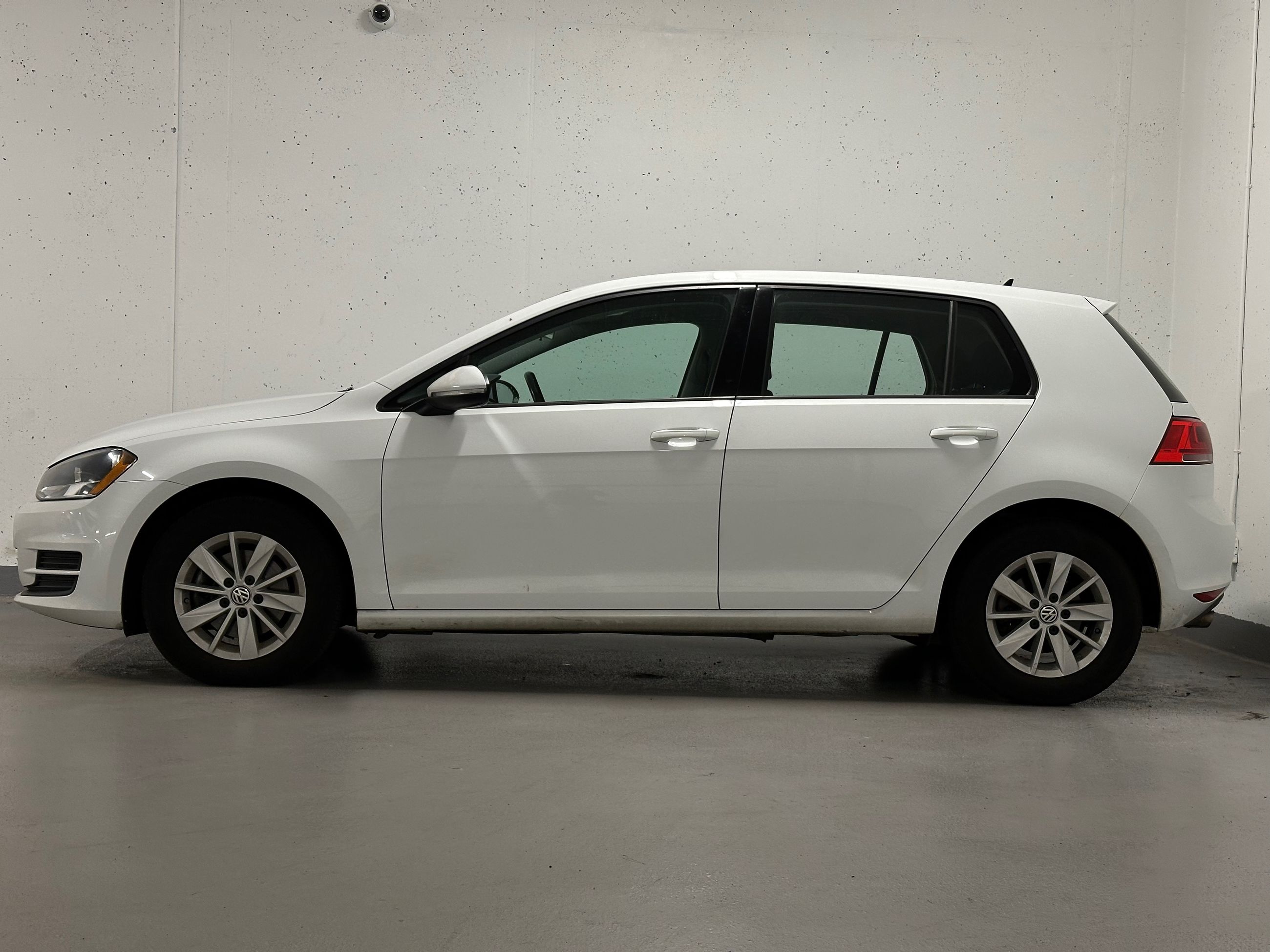 Volkswagen Golf  2016 à Vancouver, Colombie-Britannique