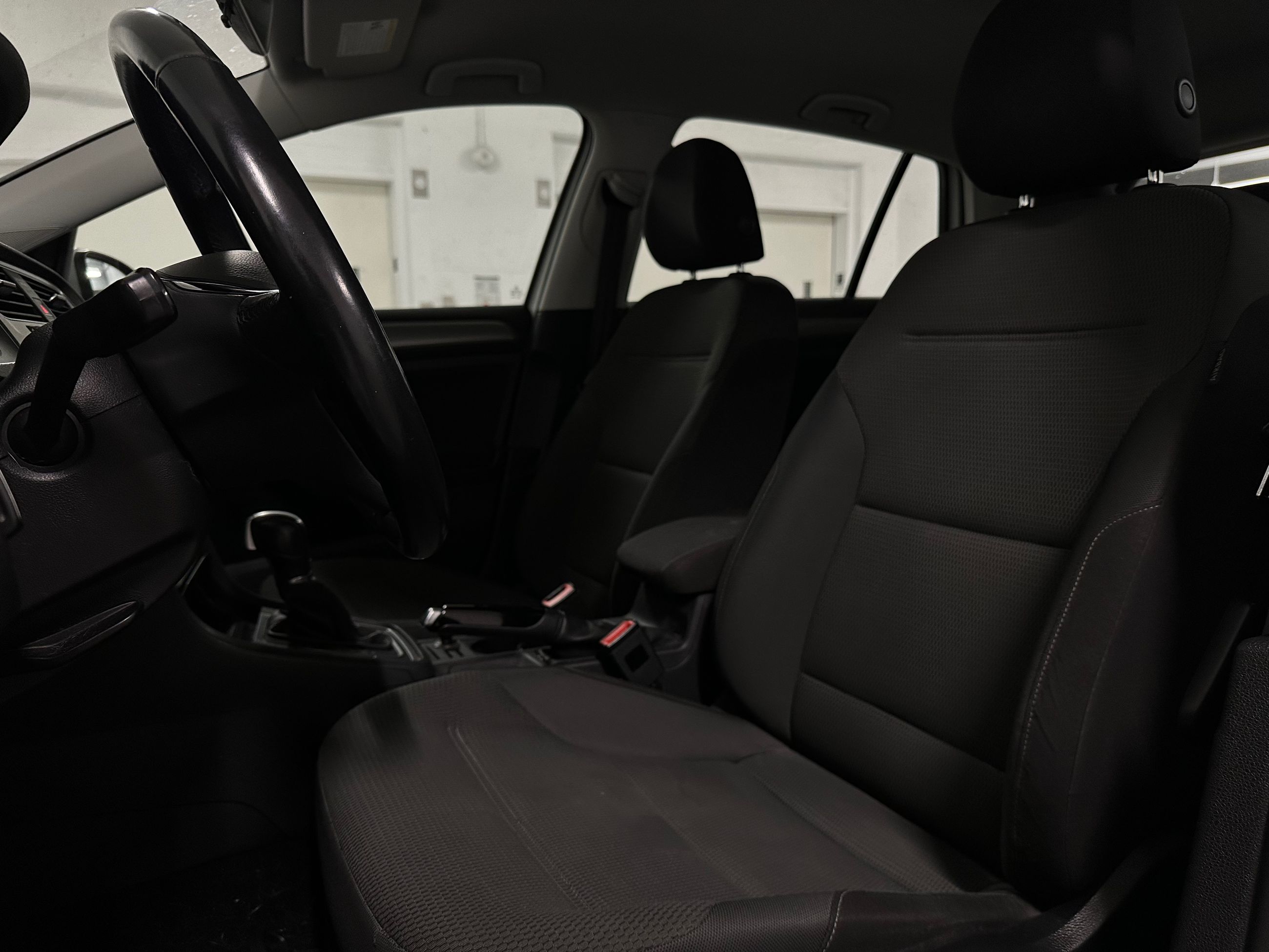 Volkswagen Golf  2016 à Vancouver, Colombie-Britannique