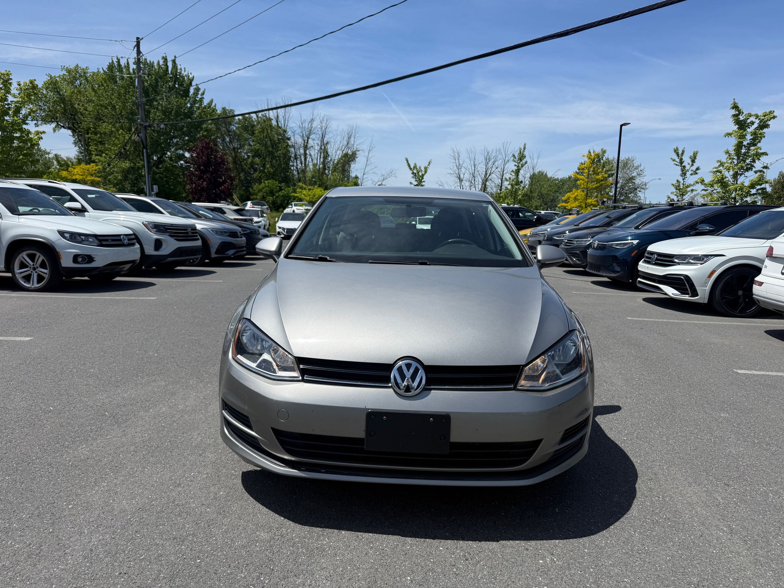 2017 Volkswagen Golf in Saint-Bruno-de-Montarville, Quebec