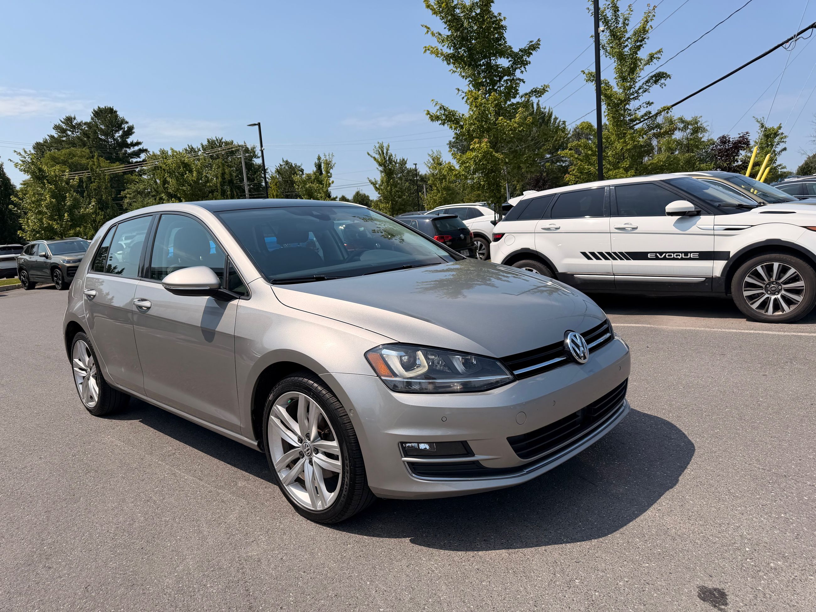 2017 Volkswagen Golf in Saint-Bruno-de-Montarville, Quebec