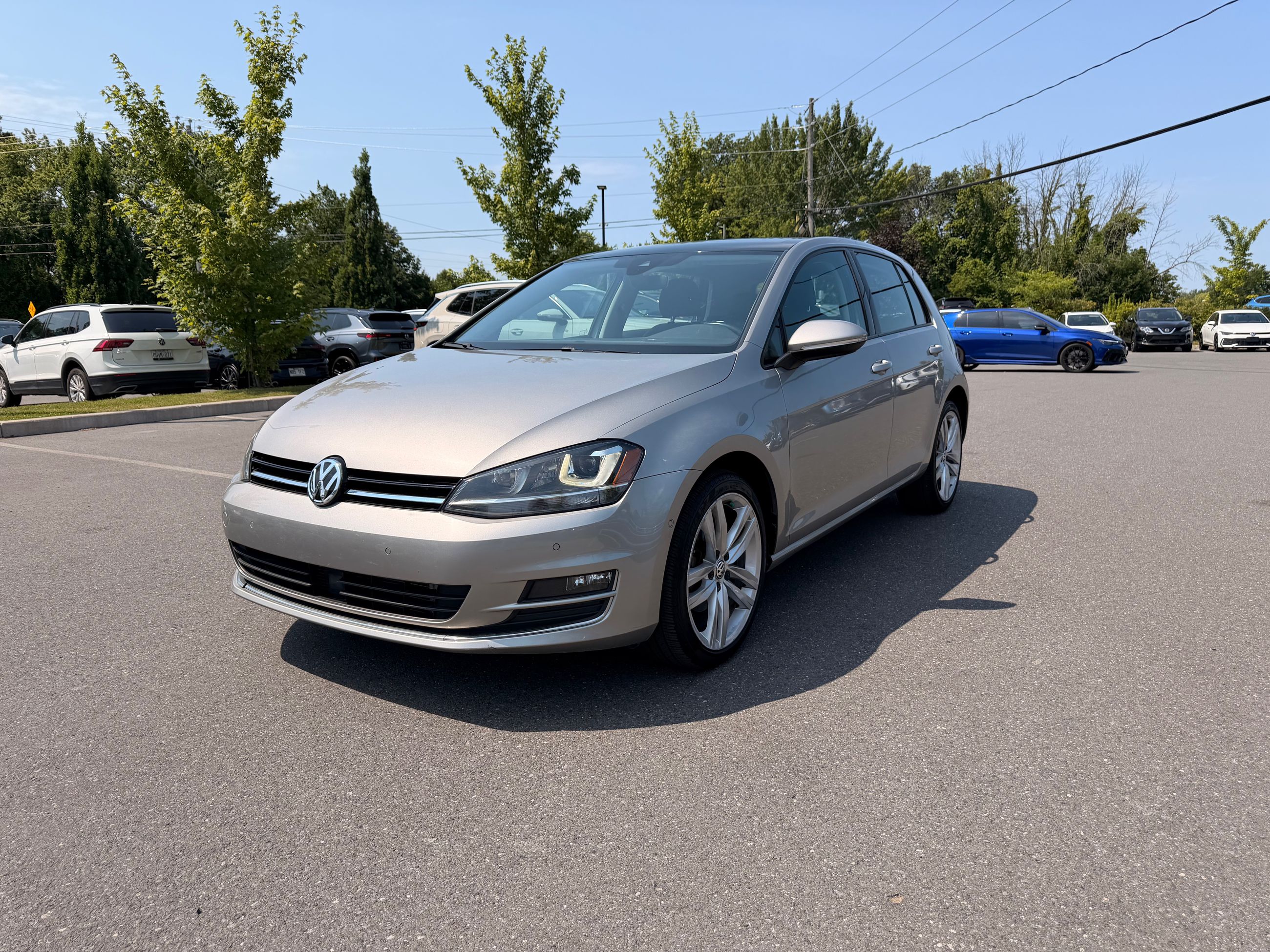2017 Volkswagen Golf in Saint-Bruno-de-Montarville, Quebec