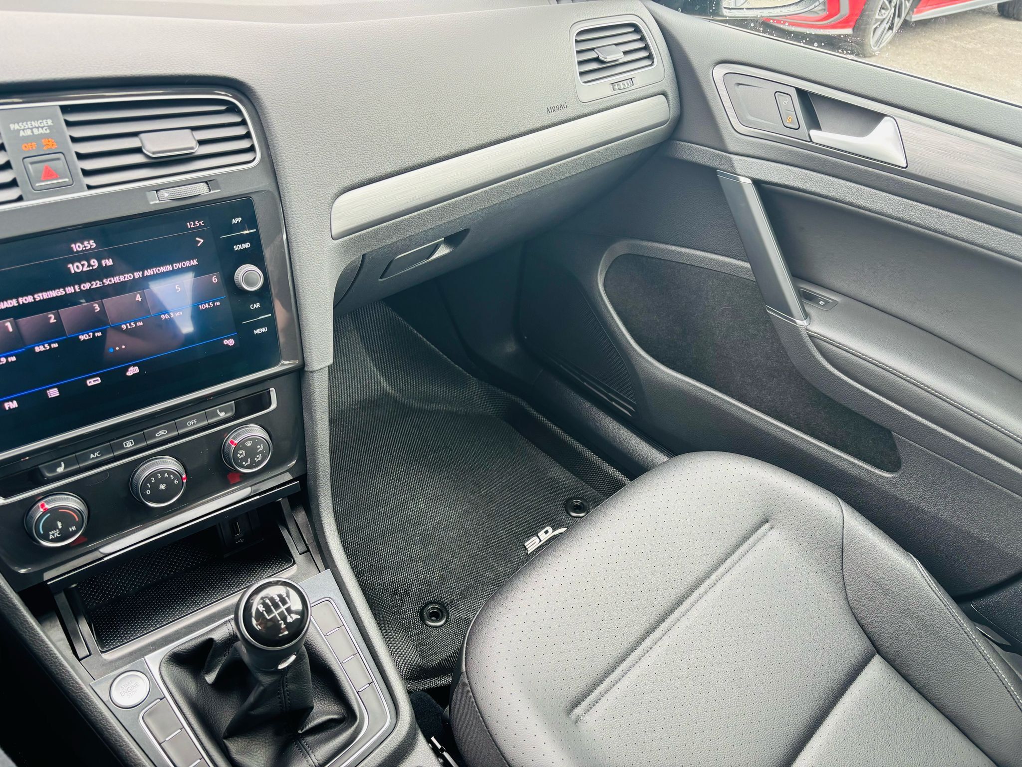 2018 Volkswagen Golf in Barrie, Ontario