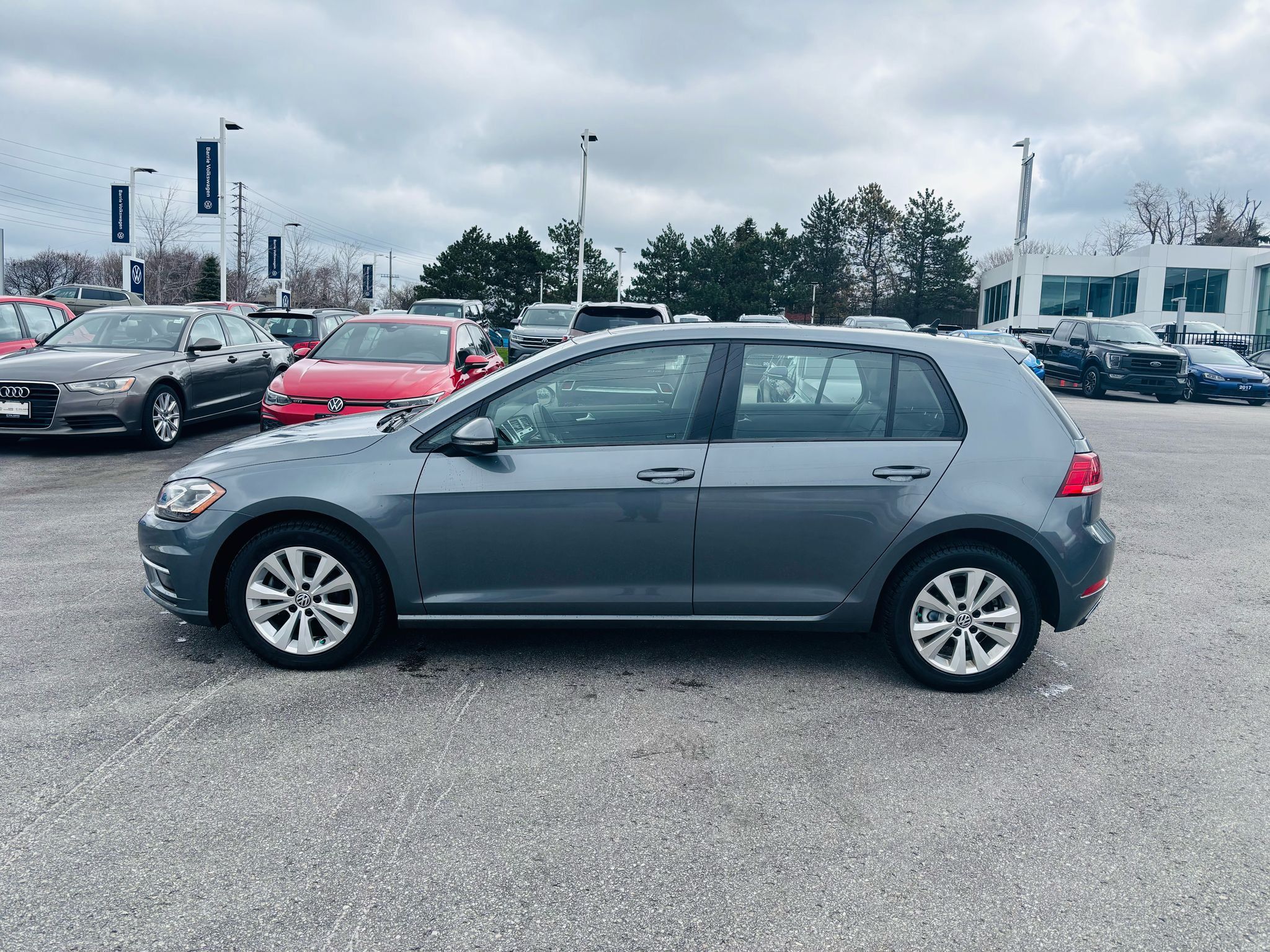 2018 Volkswagen Golf in Barrie, Ontario