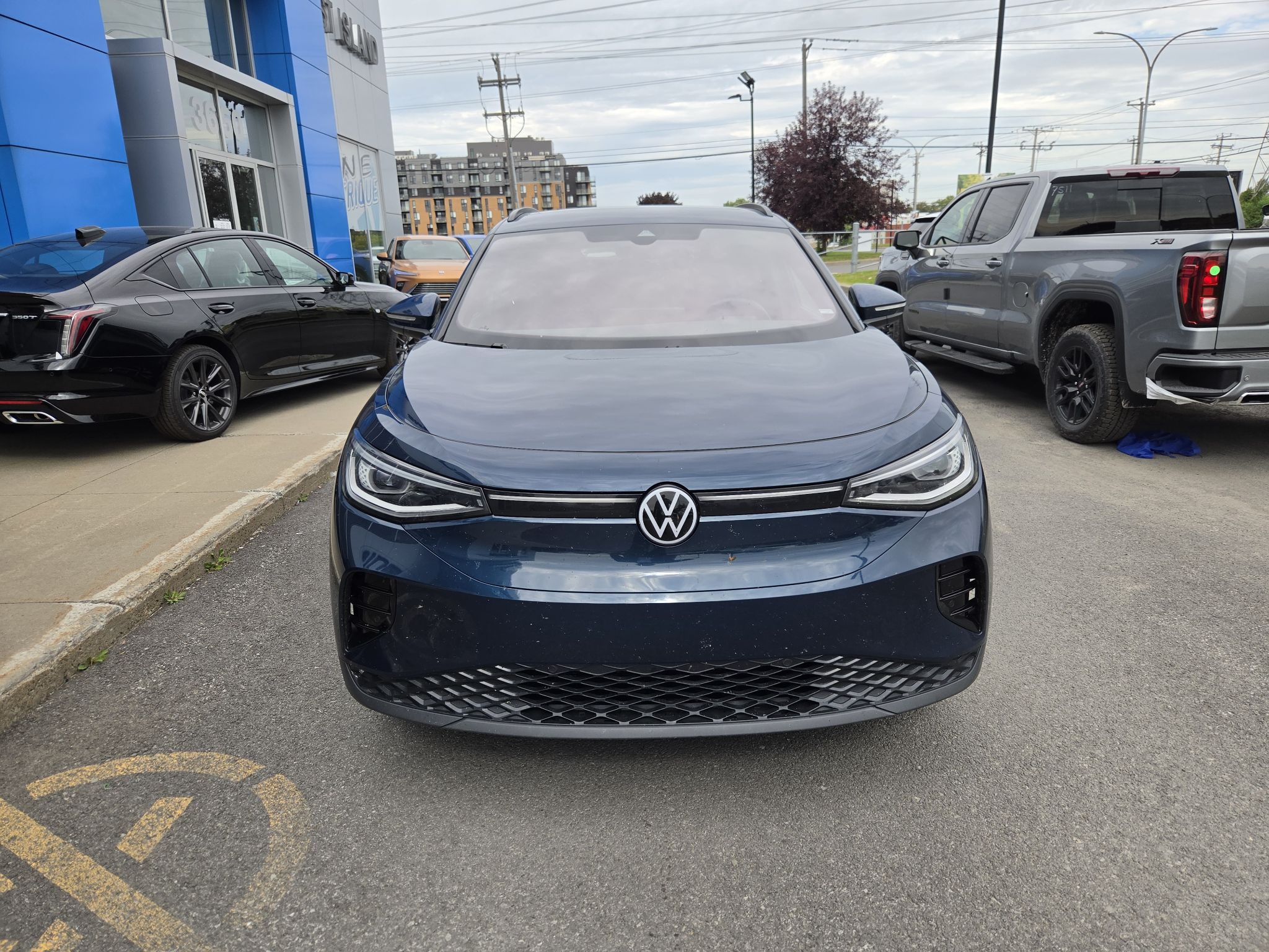 Volkswagen ID.4  2023 à Dollard-des-Ormeaux, Québec