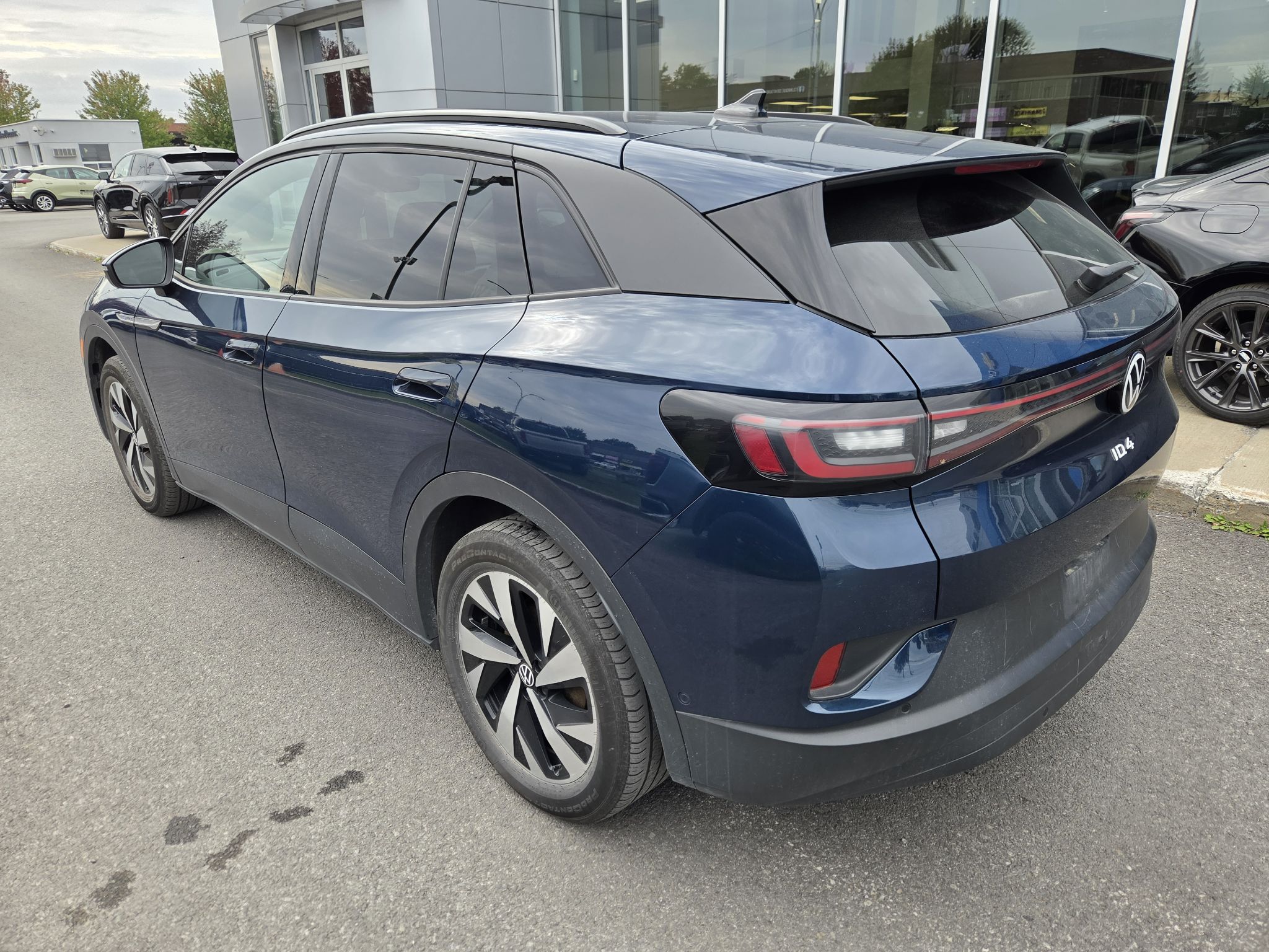 Volkswagen ID.4  2023 à Dollard-des-Ormeaux, Québec