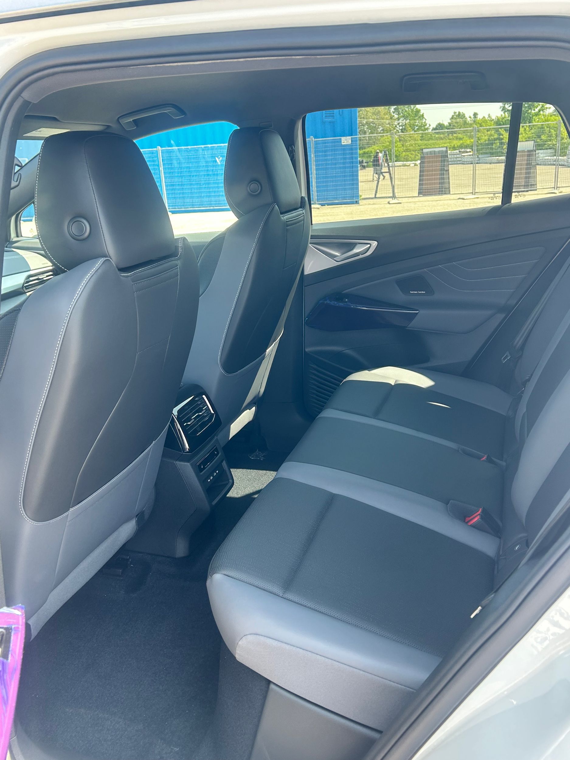 2025 Volkswagen ID.4 in Barrie, Ontario