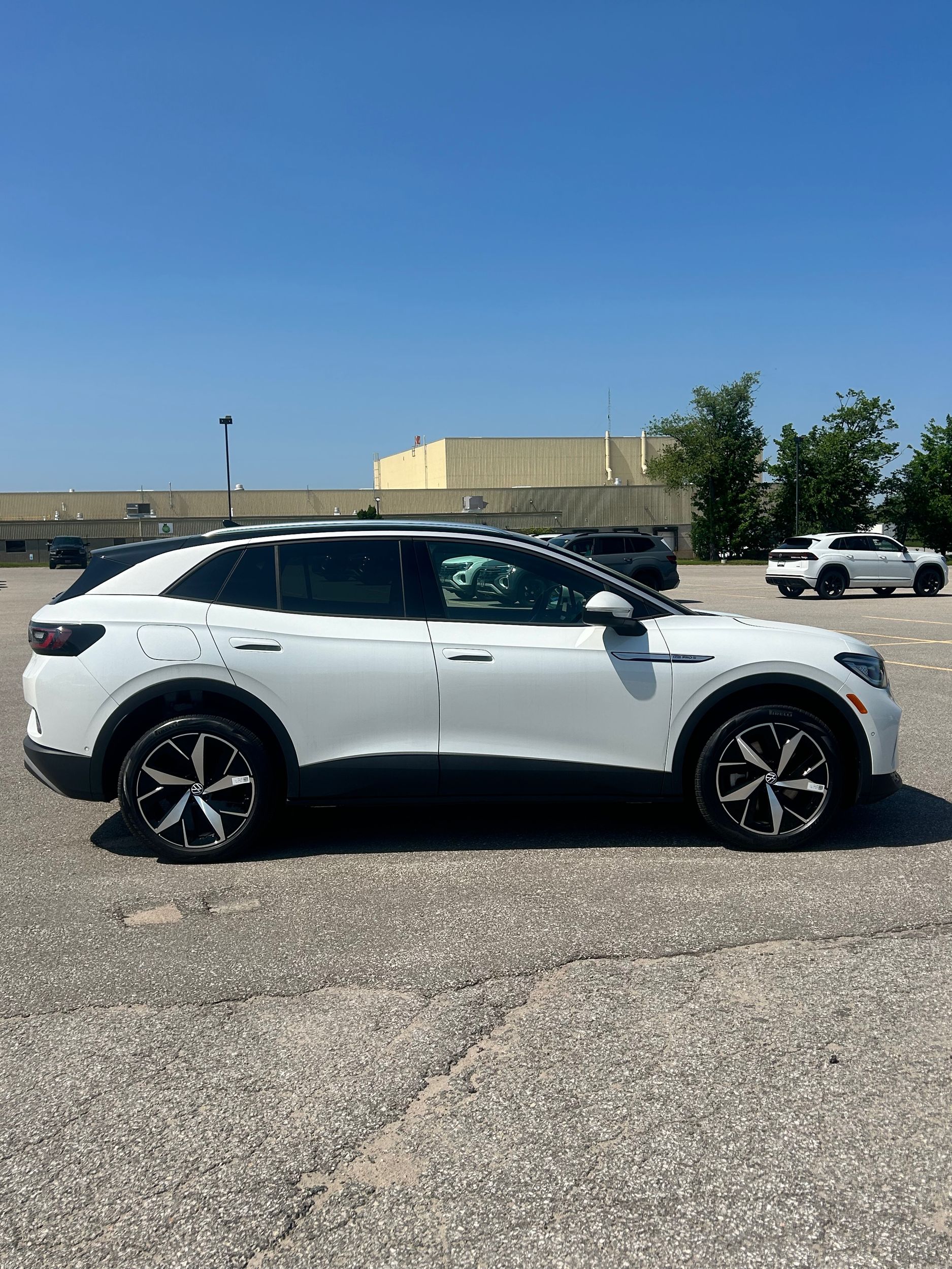 2025 Volkswagen ID.4 in Barrie, Ontario