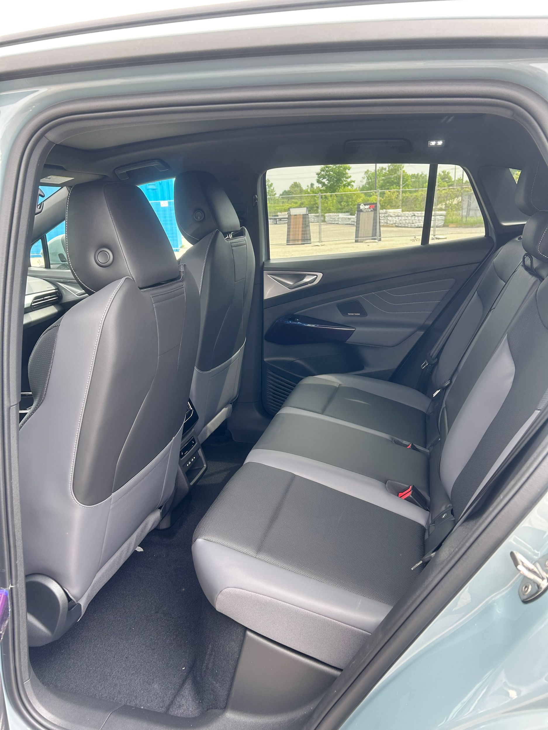 2025 Volkswagen ID.4 in Barrie, Ontario