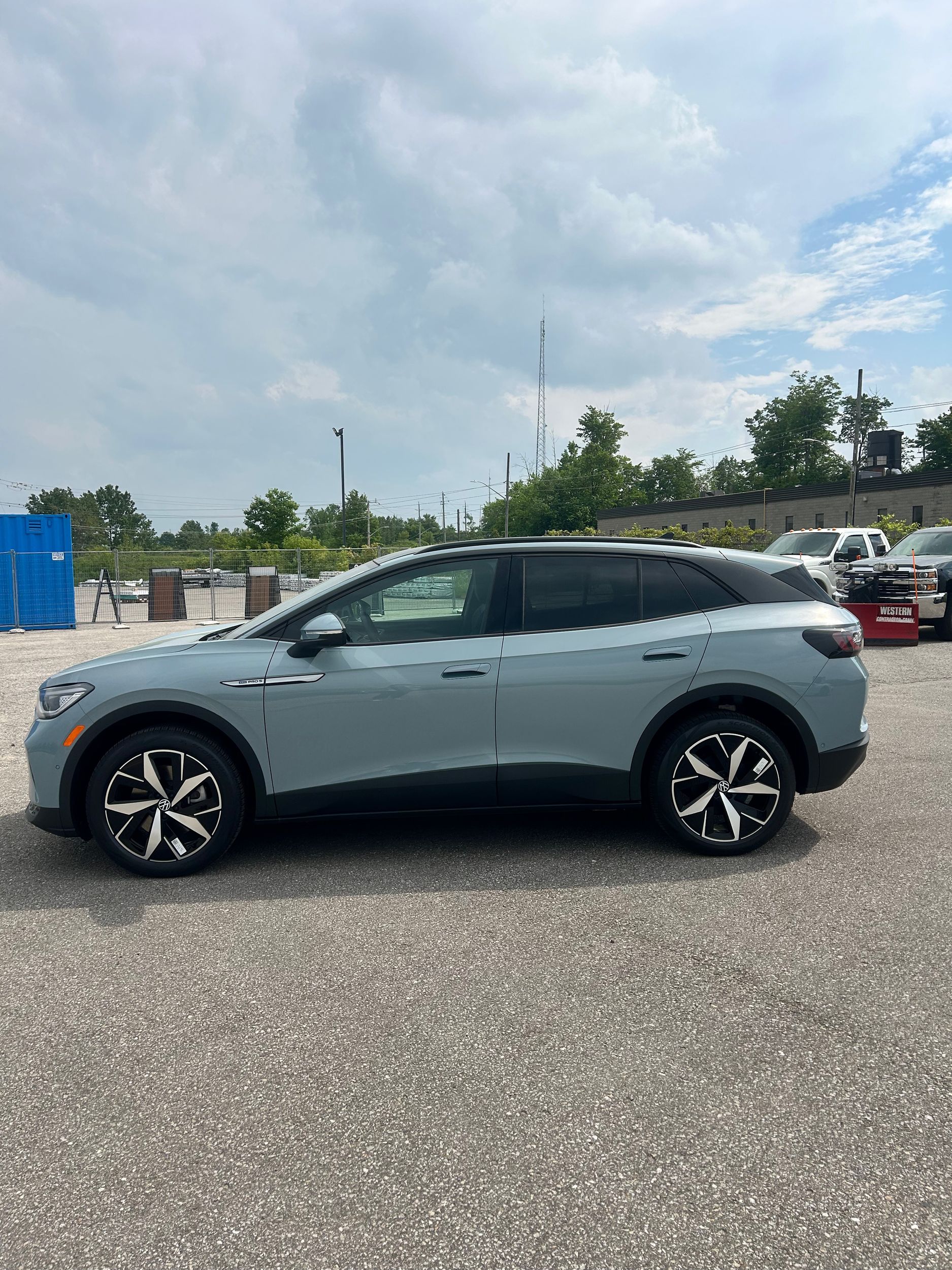 2025 Volkswagen ID.4 in Barrie, Ontario