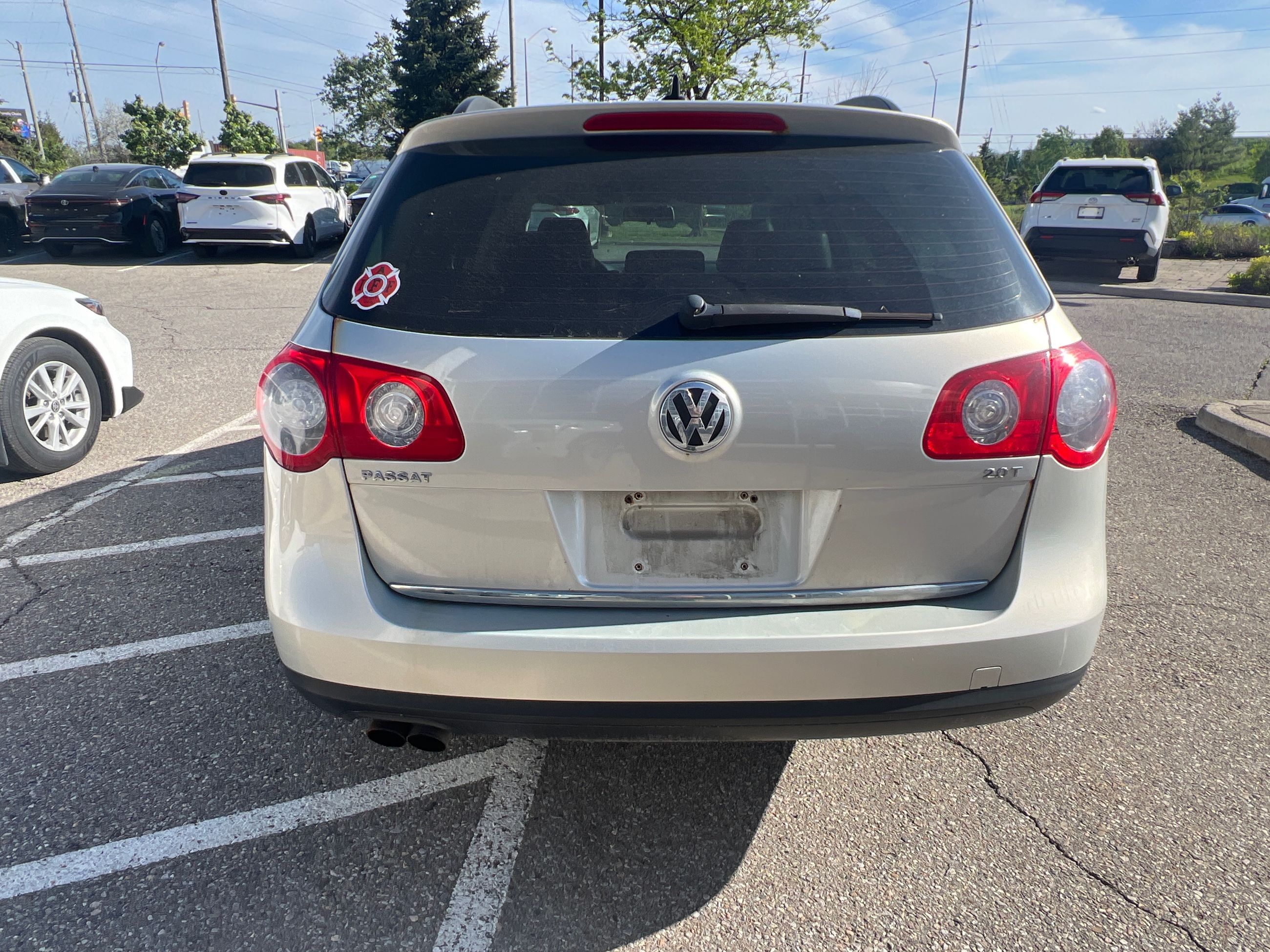 2010 Volkswagen Passat Wagon in Bolton, Ontario