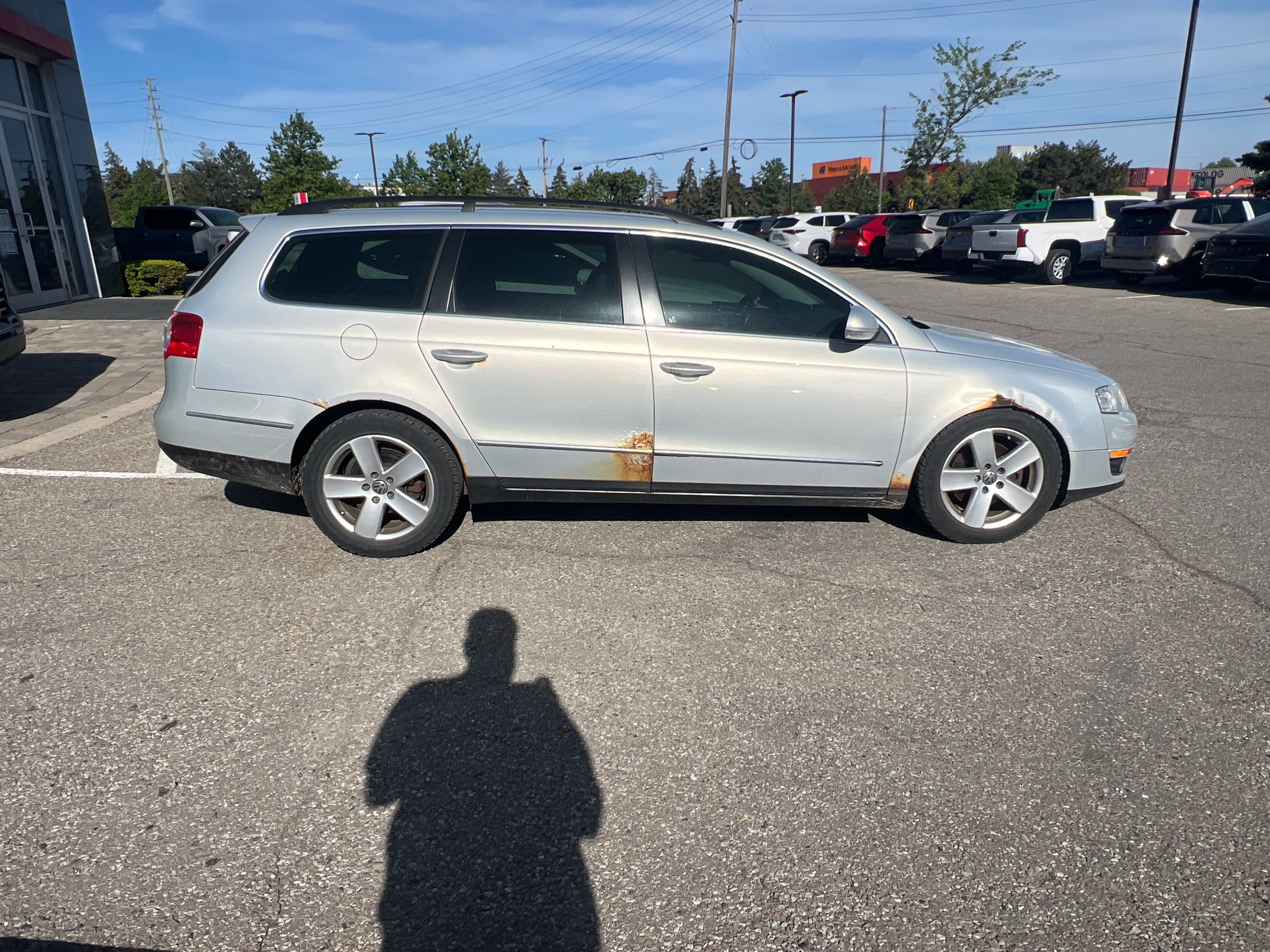 2010 Volkswagen Passat Wagon in Bolton, Ontario