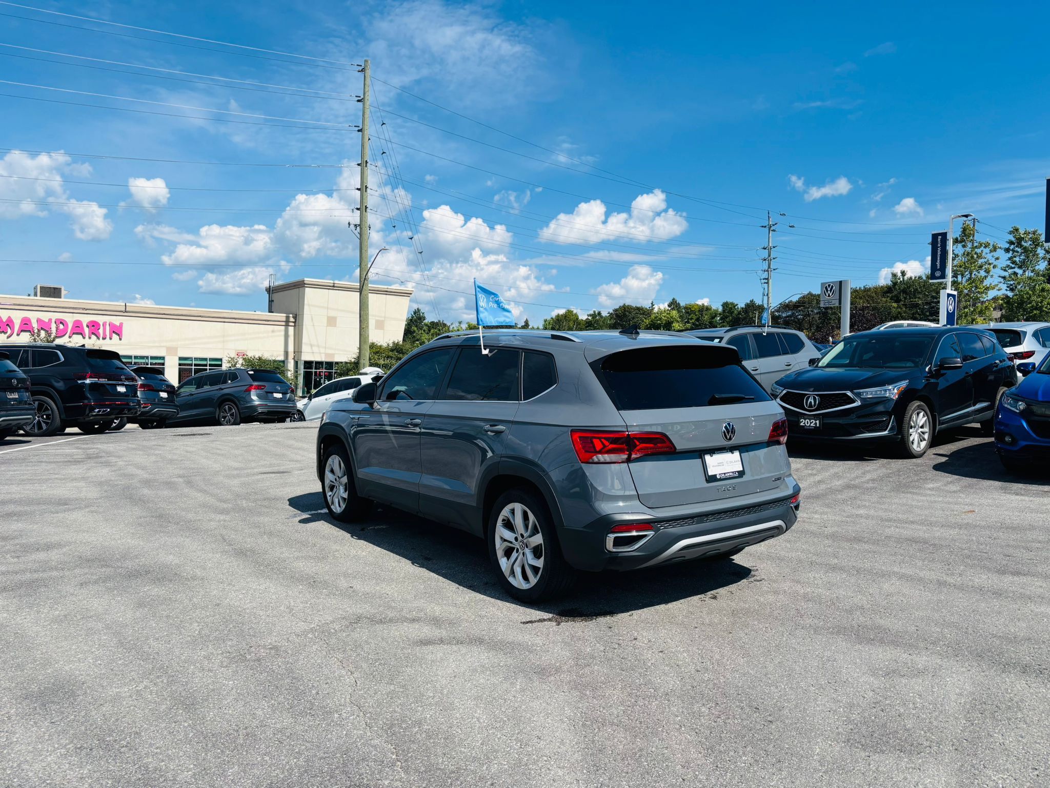 Volkswagen Taos  2022 à Barrie, Ontario