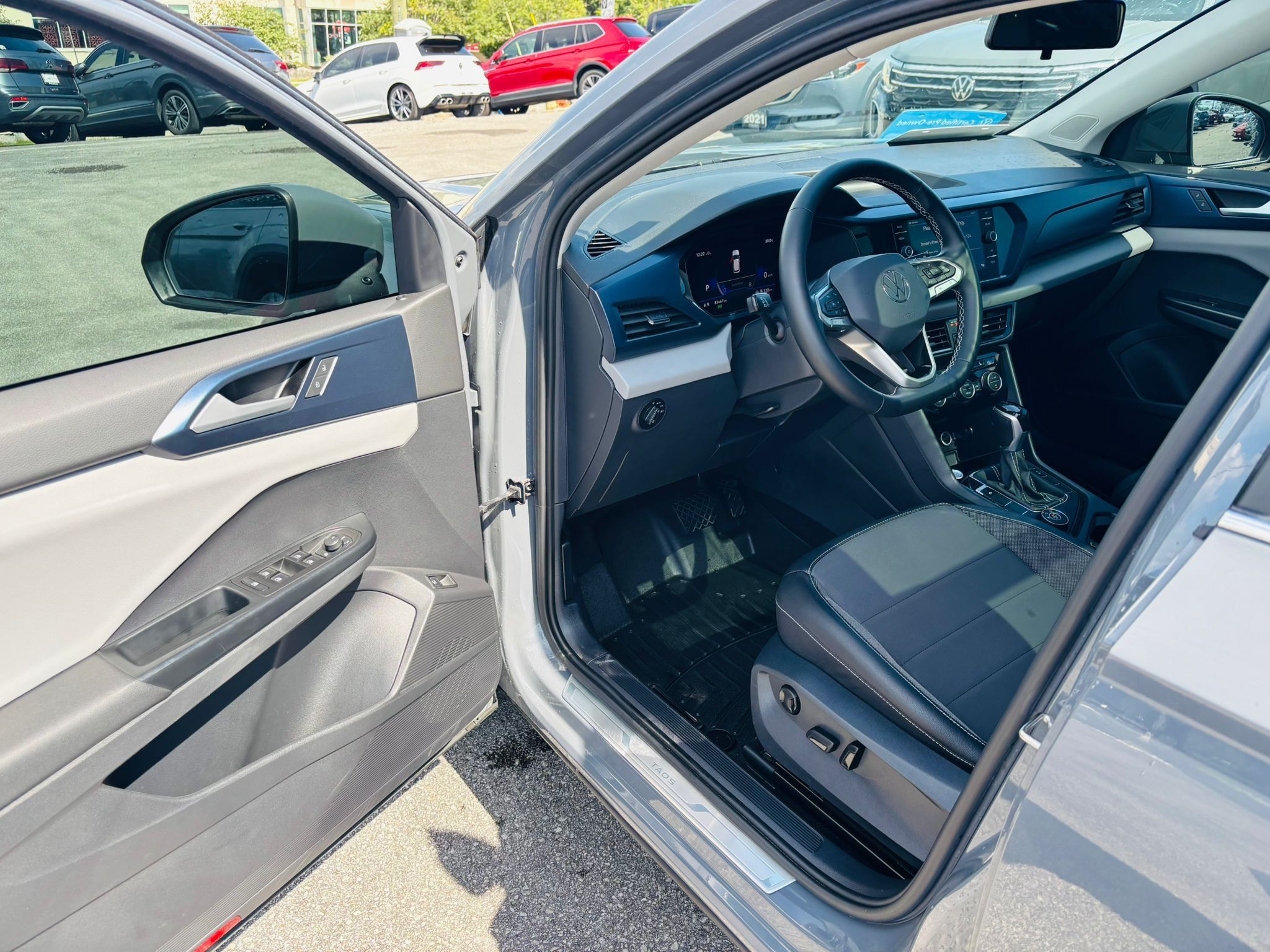 Volkswagen Taos  2022 à Barrie, Ontario