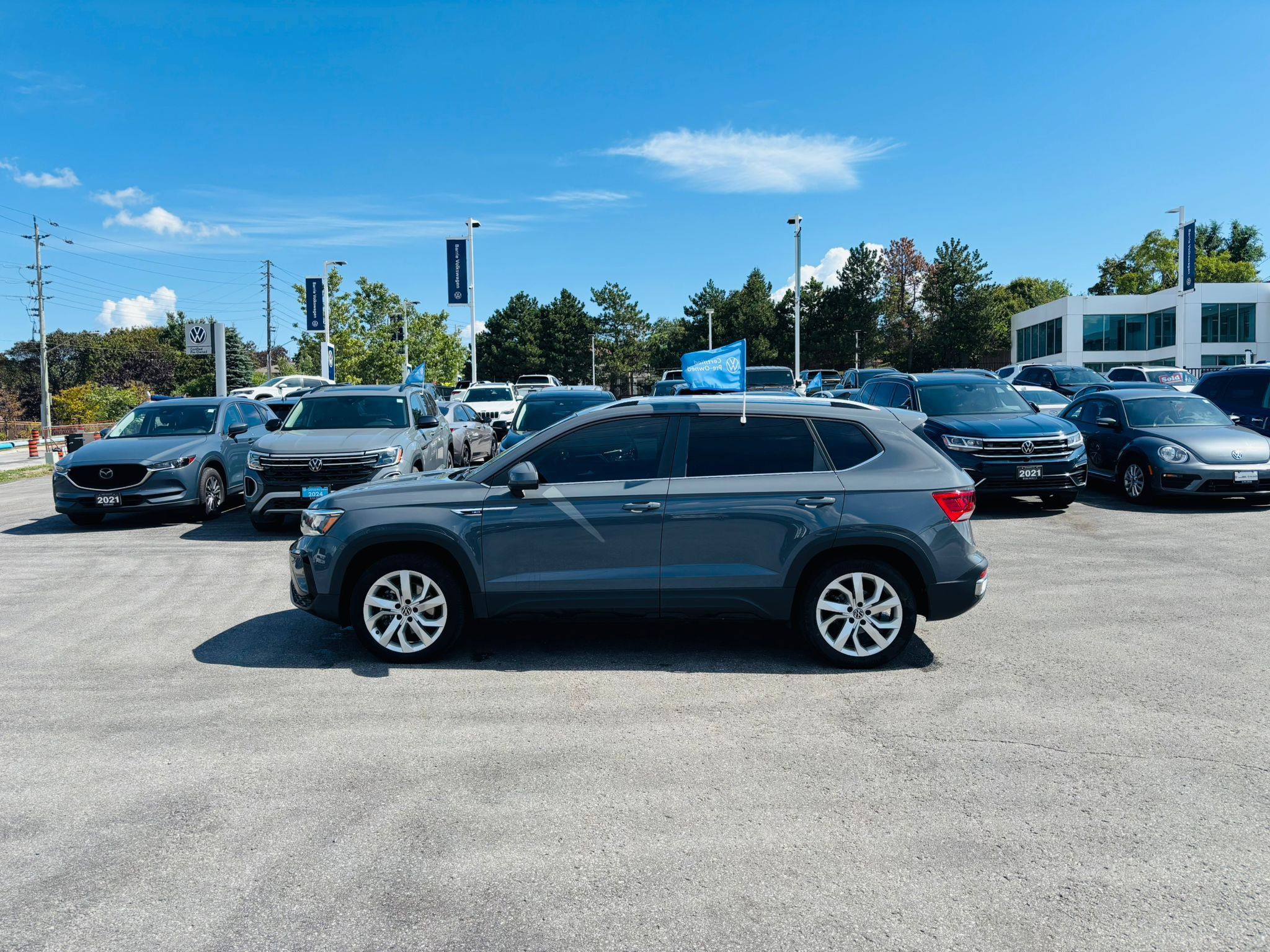 Volkswagen Taos  2022 à Barrie, Ontario