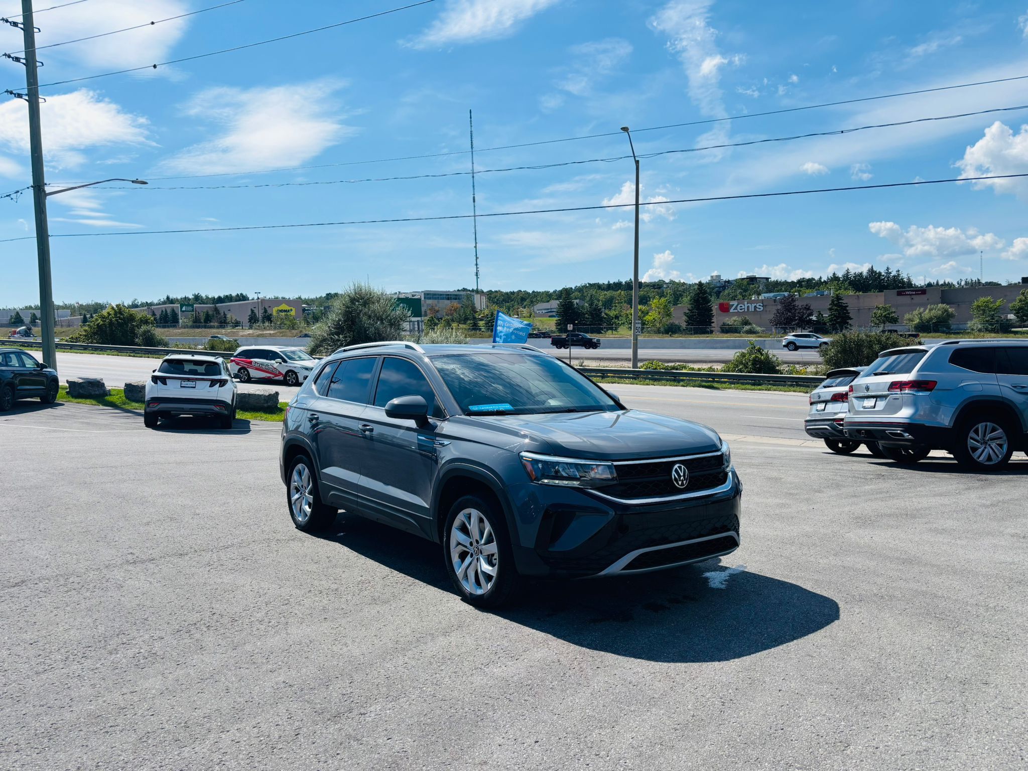 Volkswagen Taos  2022 à Barrie, Ontario