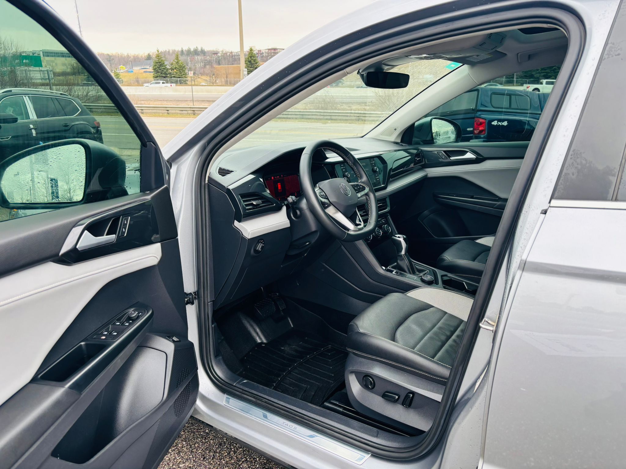 Volkswagen Taos  2022 à Barrie, Ontario