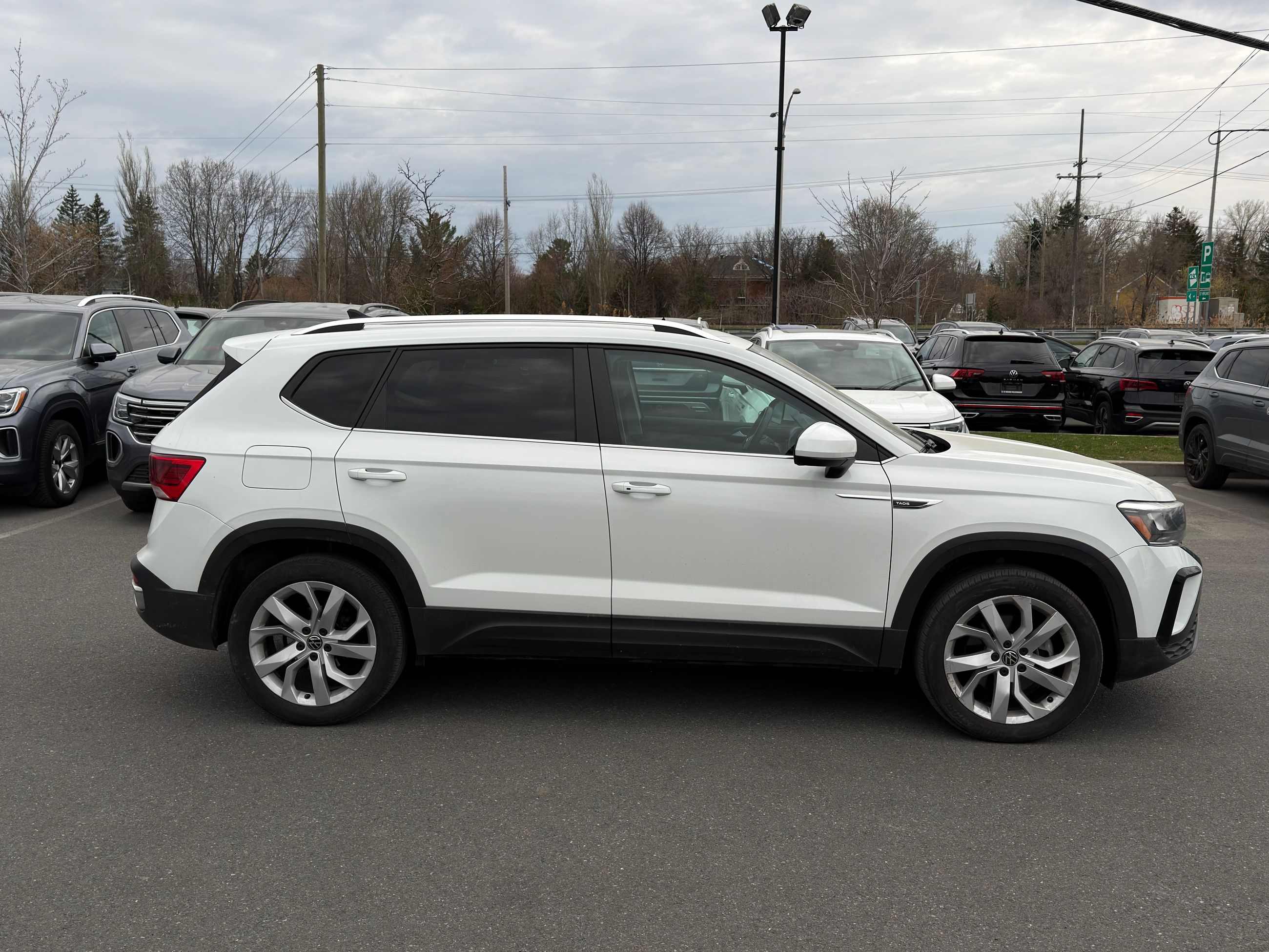 2022 Volkswagen Taos in Saint-Bruno-de-Montarville, Quebec