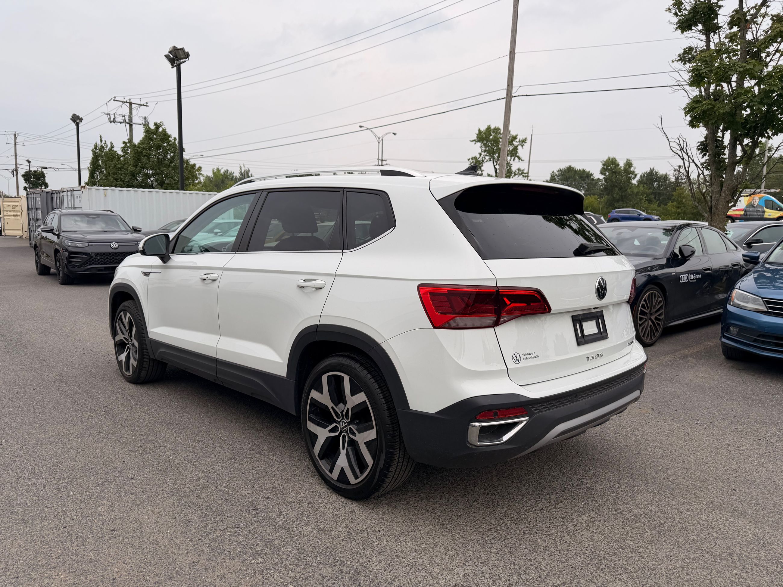Volkswagen Taos  2022 à Saint-Bruno-de-Montarville, Québec