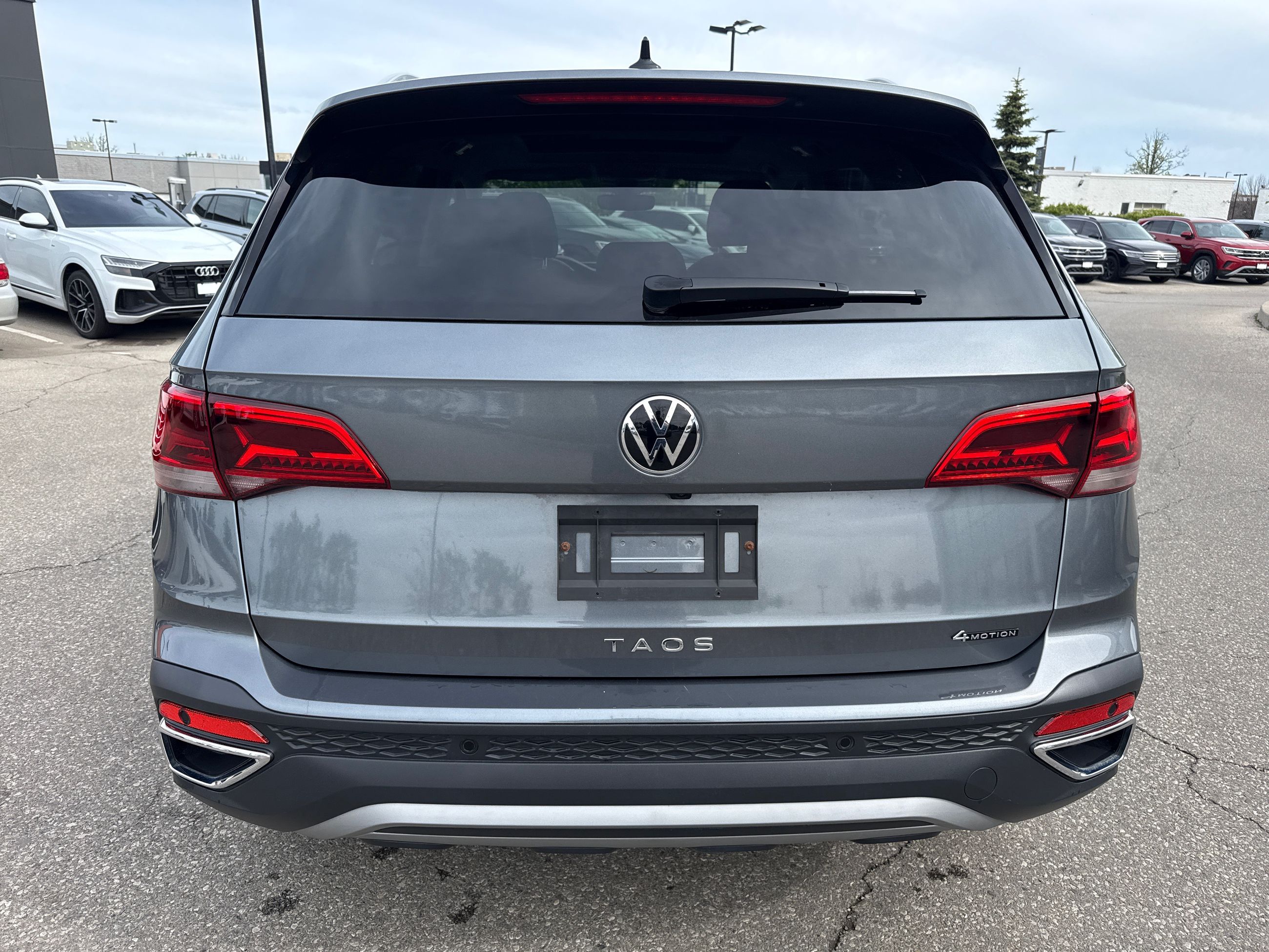 2023 Volkswagen Taos in Mississauga, Ontario